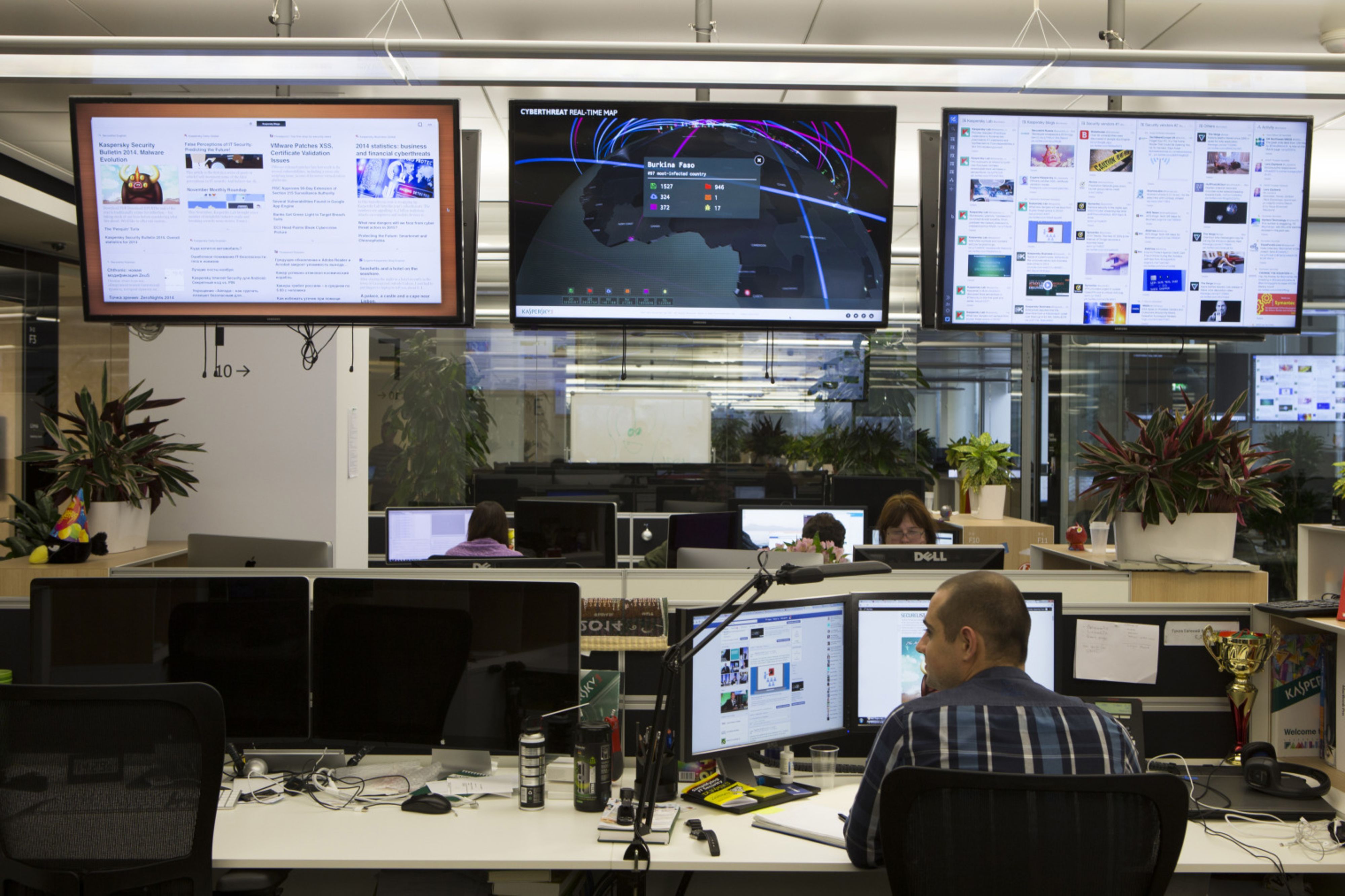 Banks' forever war against cyberattacks - Vimarsana News
