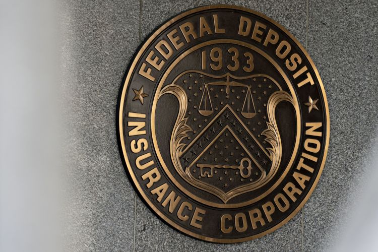 New FDIC leader shakes up senior executive ranks - Vimarsana News
