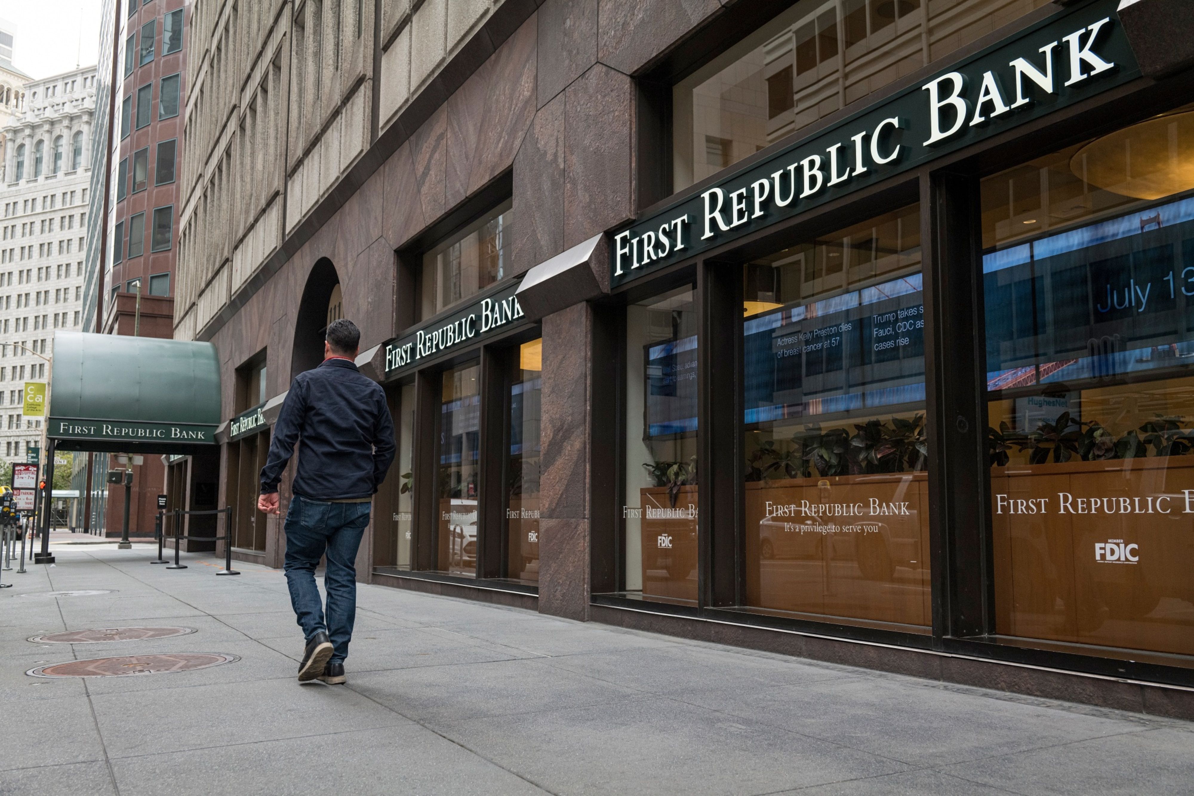 First Republic bolsters New York wealth management team with Merrill hires - Vimarsana News