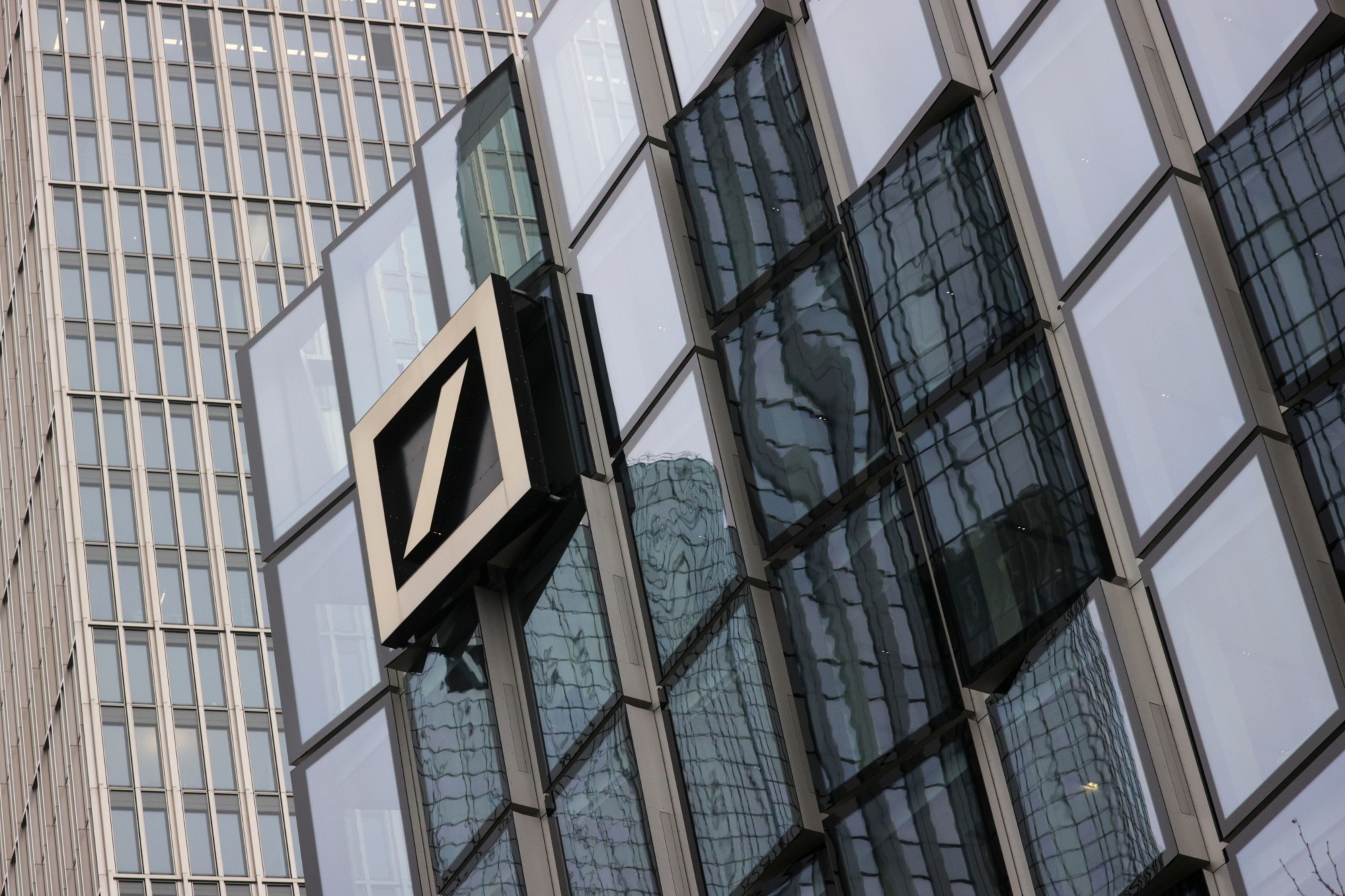 Deutsche Bank eyes Florida wealth management expansion - Vimarsana News