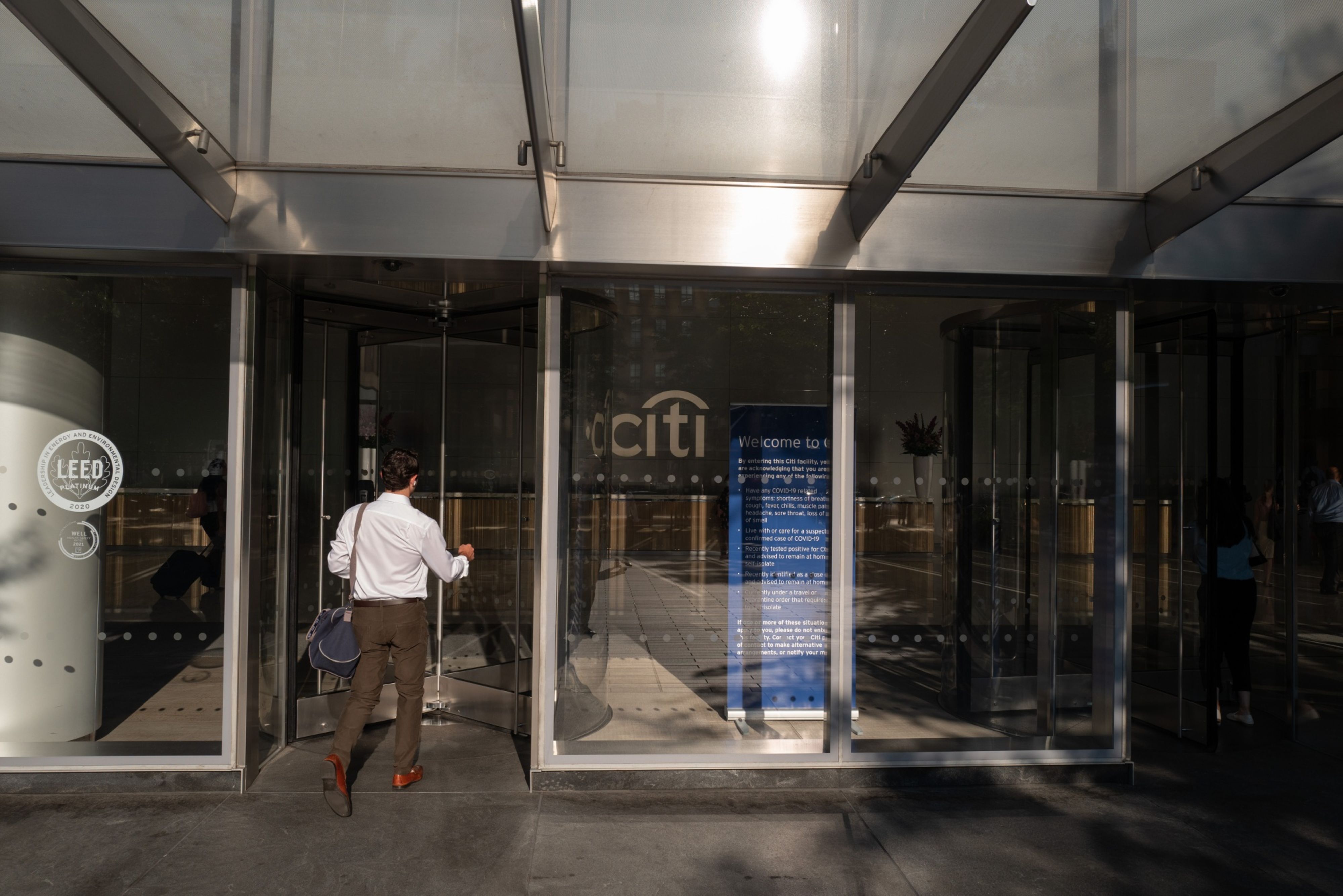 Citigroup cuts hundreds of jobs, including in investment banking and mortgage units - Vimarsana News