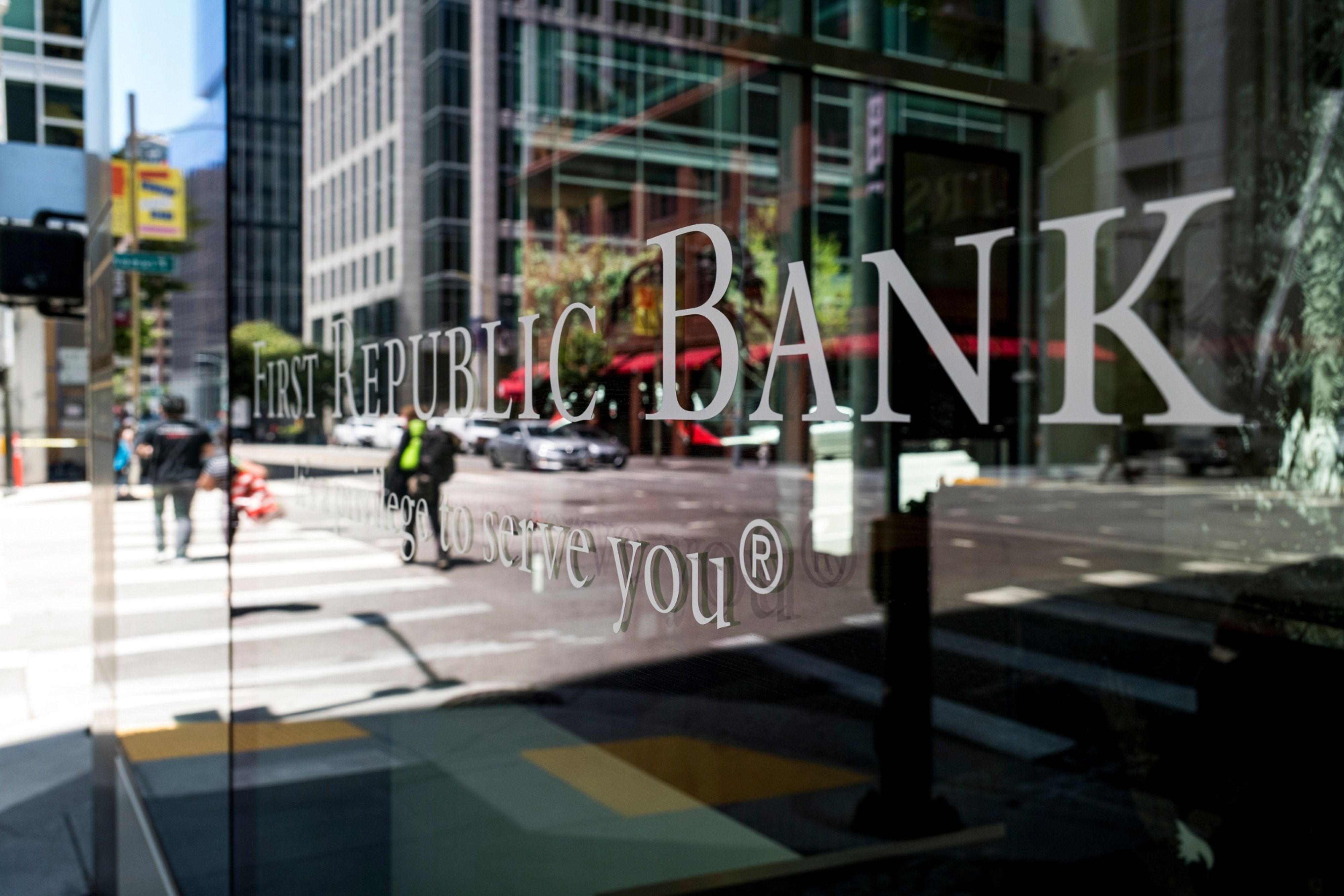 First Republic bulks up in wealth management with November hiring spree - Vimarsana News