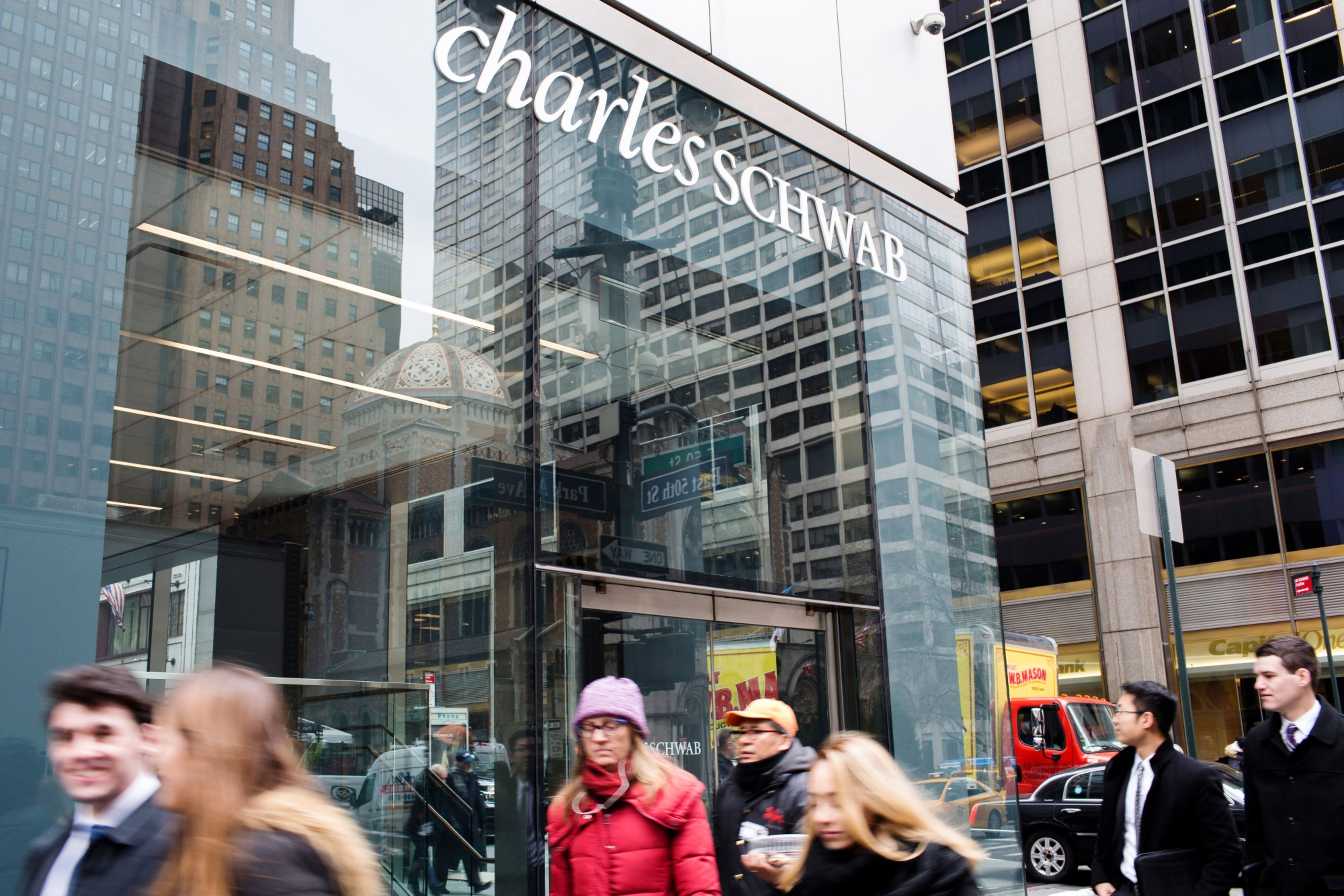 Schwab RIA benchmarking study tracks incredible growth - Vimarsana News