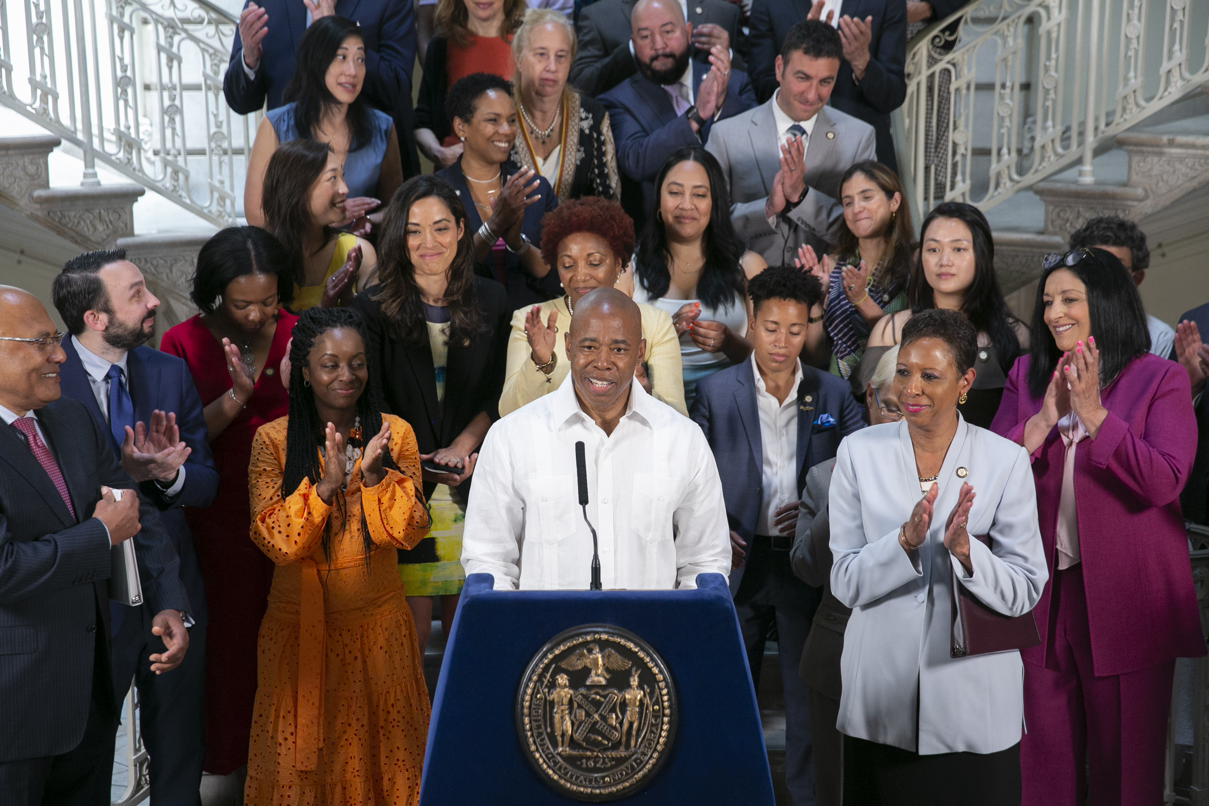 New York mayor, City Council agree on $101 billion fiscal 2023 budget - Vimarsana News