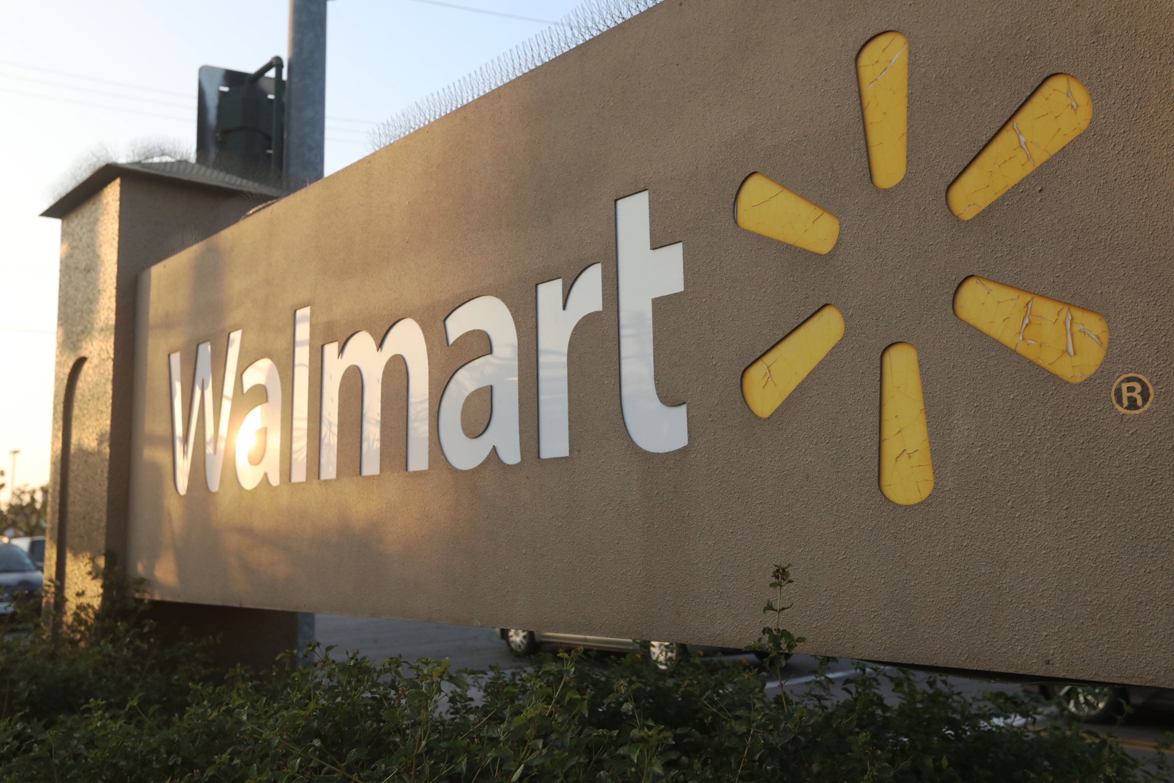 Walmart lures Goldman bankers to lead fintech startup - Vimarsana News
