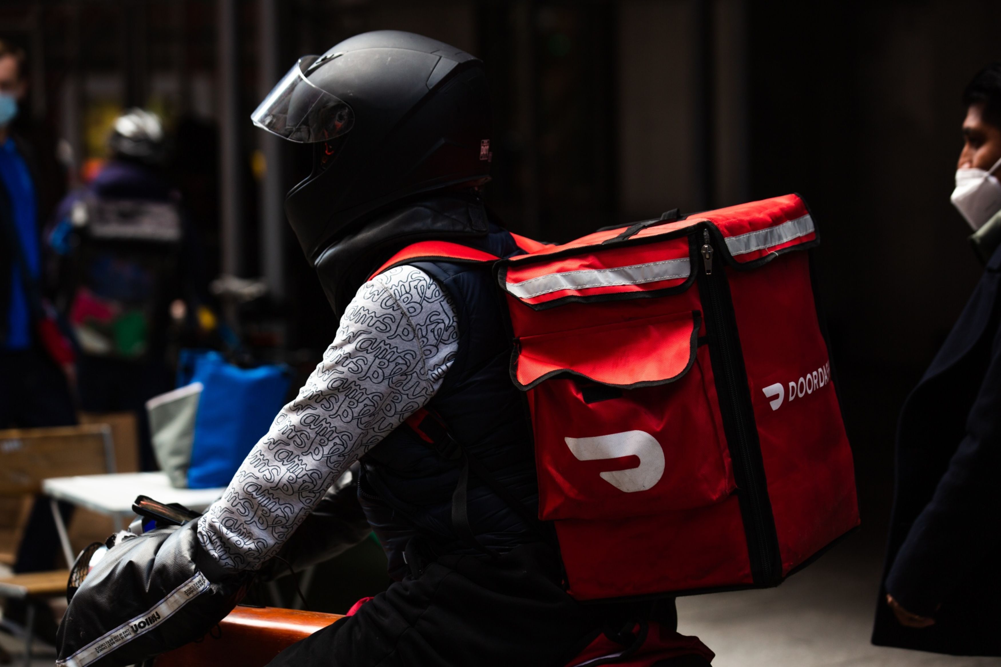With Chase's DoorDash card deal, Mastercard chips away at Visa's edge - Vimarsana News
