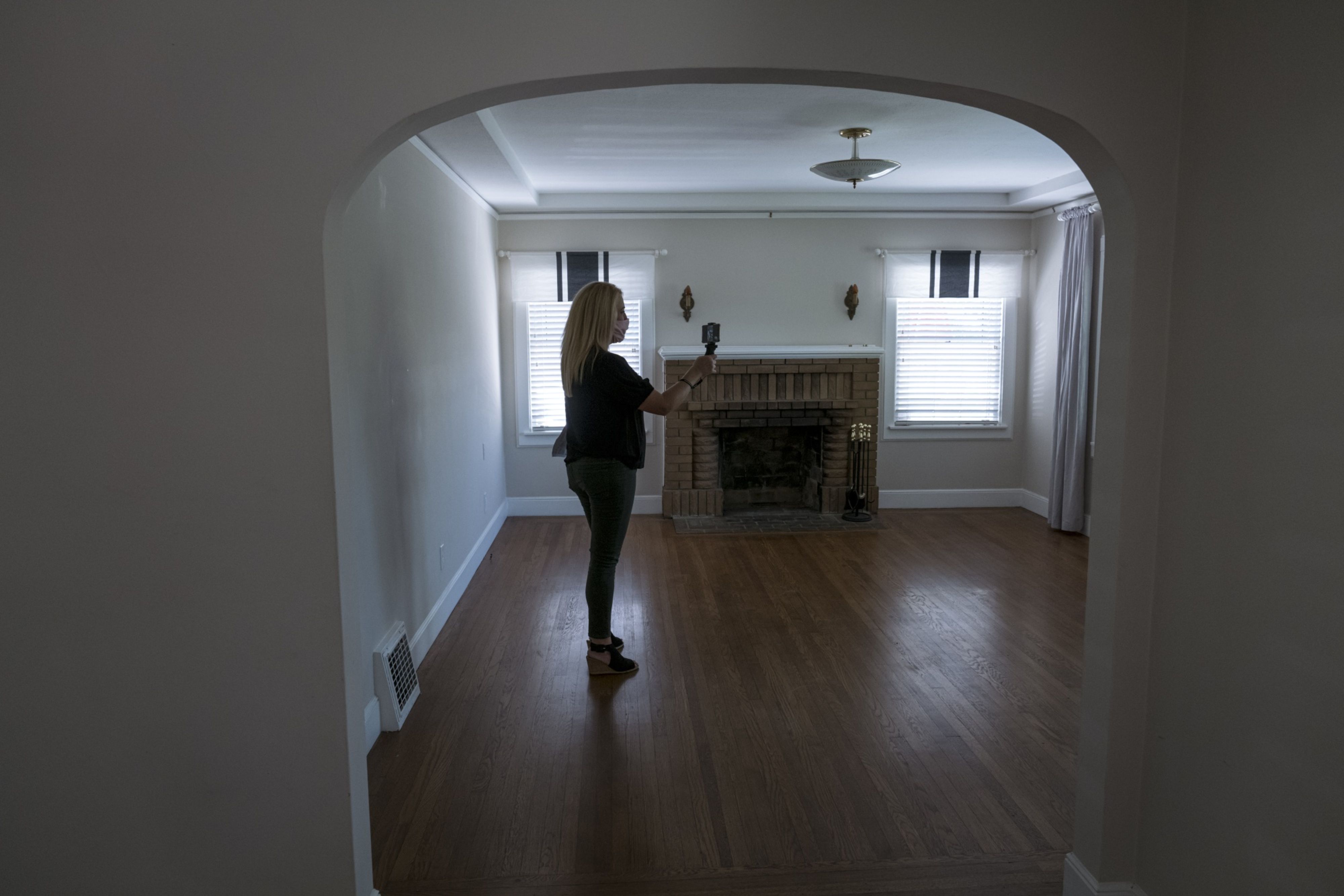 Home listing trends point to slow start to spring buying season - Vimarsana News