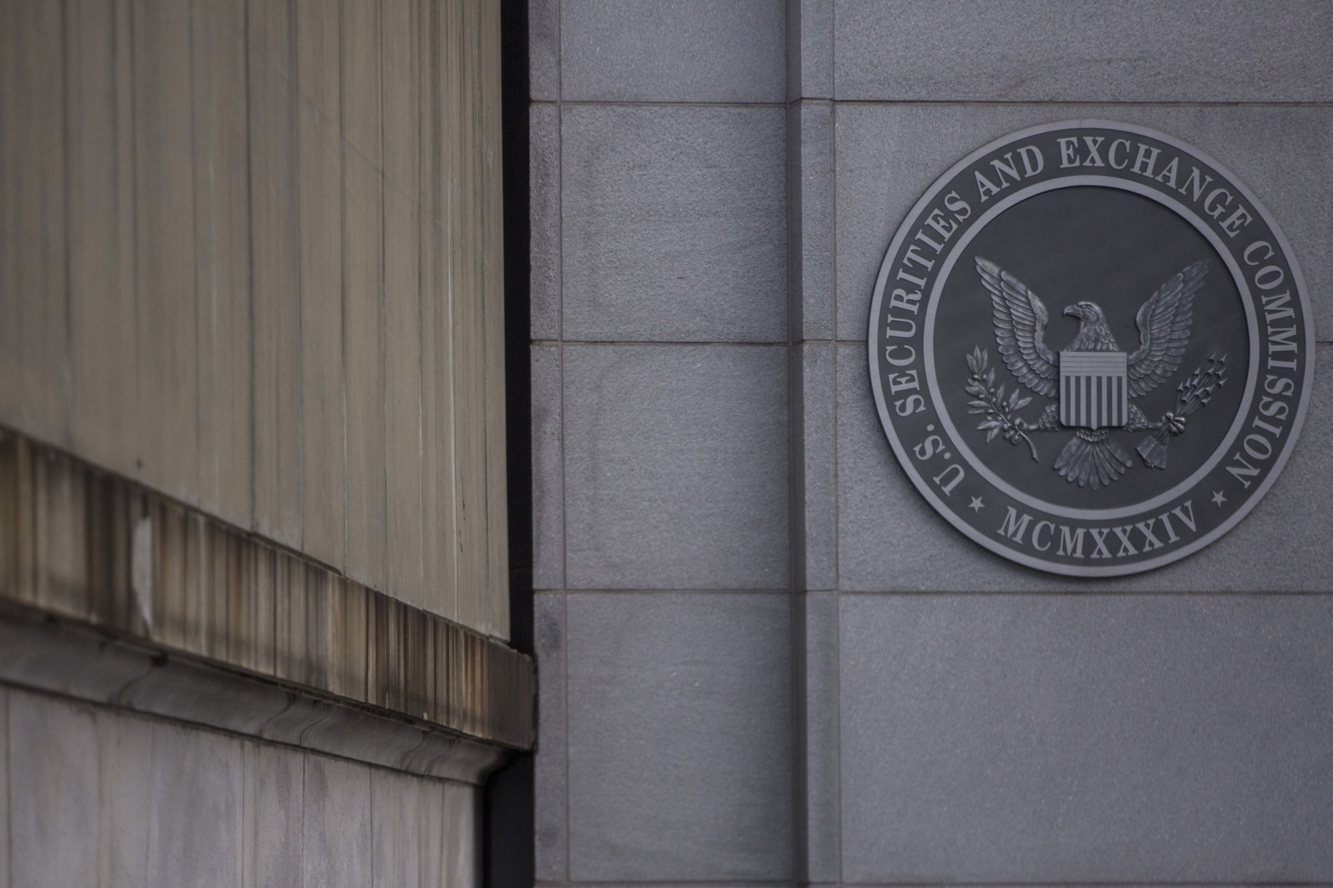 Moors & Cabot settles SEC disclosure case for $1.9M - Vimarsana News