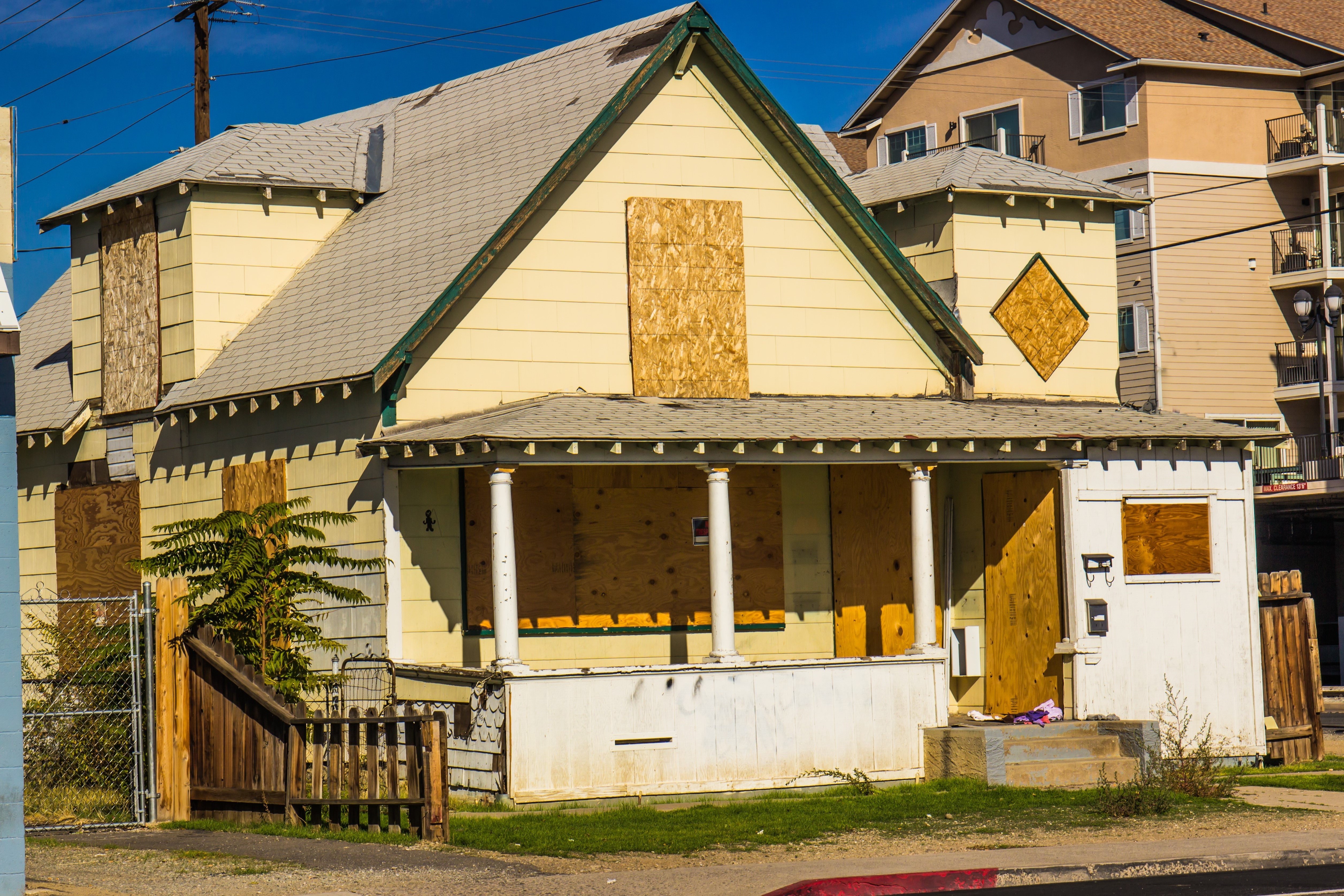 Zombie homes up for first time since moratorium ended - Vimarsana News
