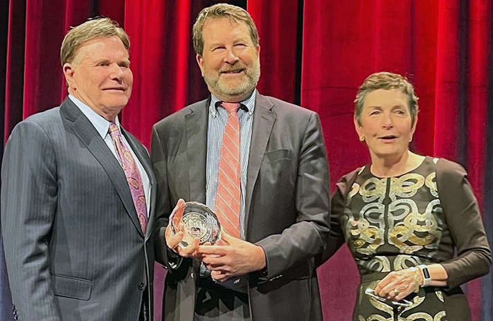 Municipal Forum of New York honors four at annual awards ceremony - Vimarsana News
