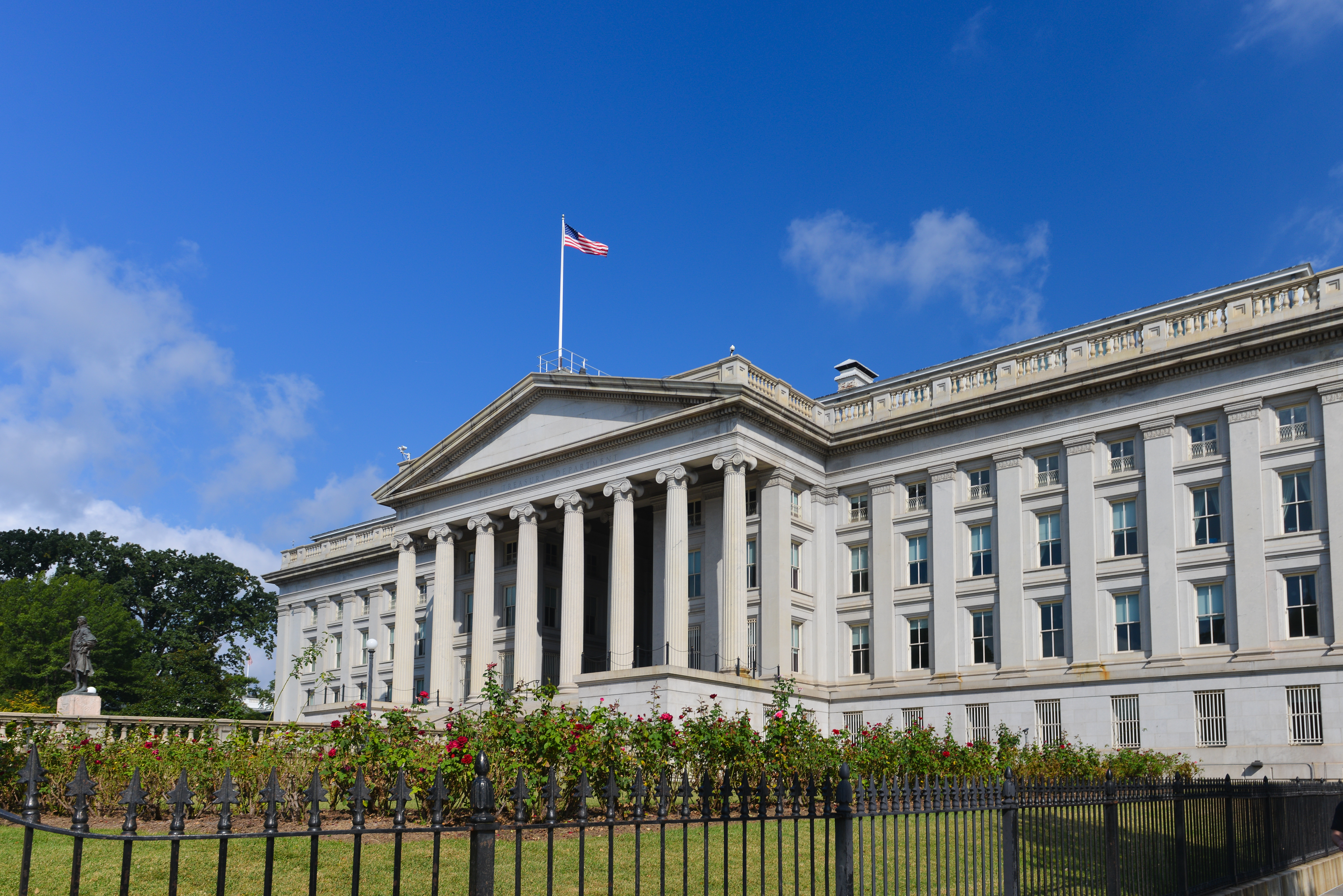 Many risks lurk for banks in the cloud: Treasury report - Vimarsana News