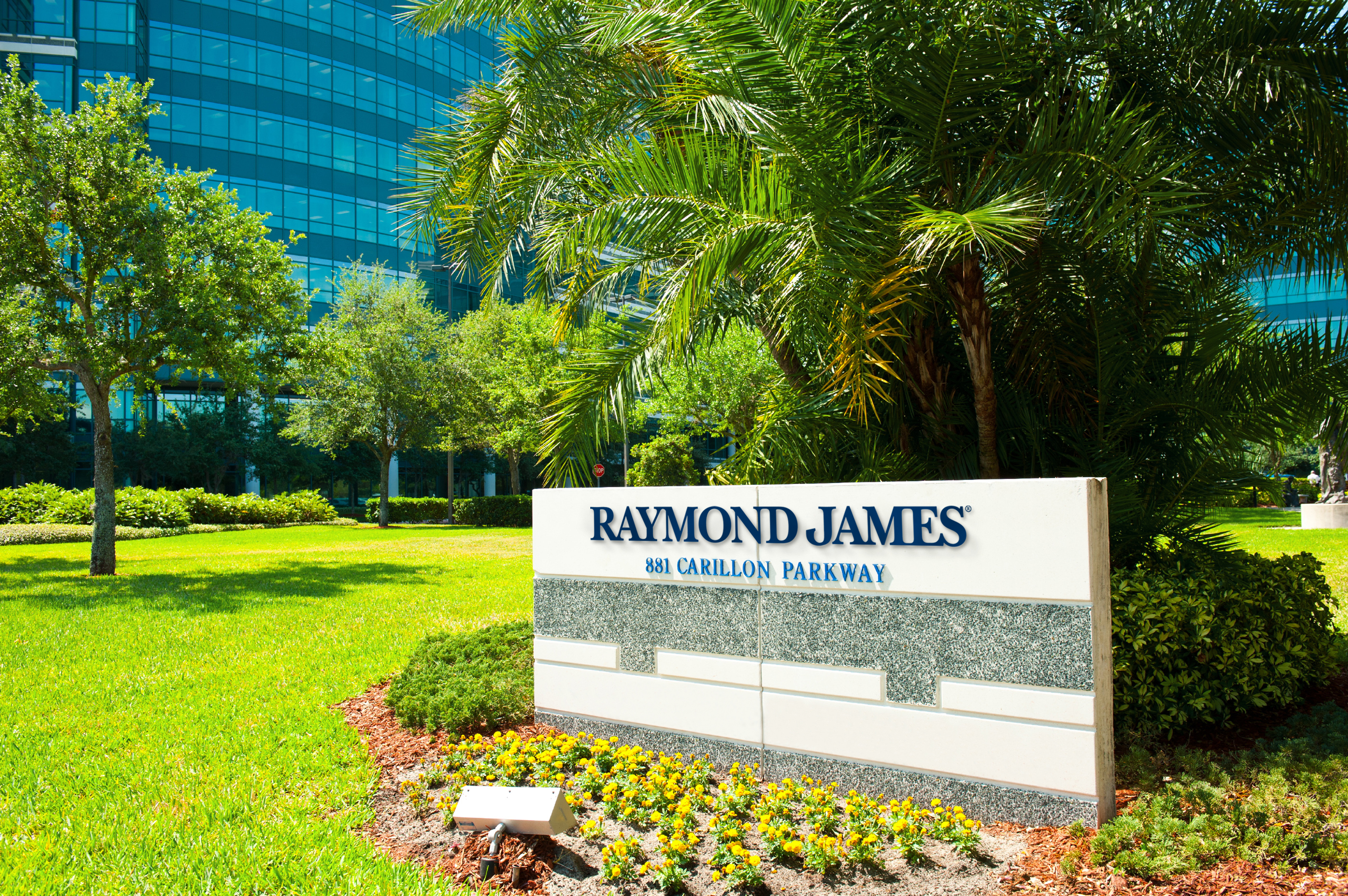 Raymond James offering advanced technology education for financial advisors - Vimarsana News