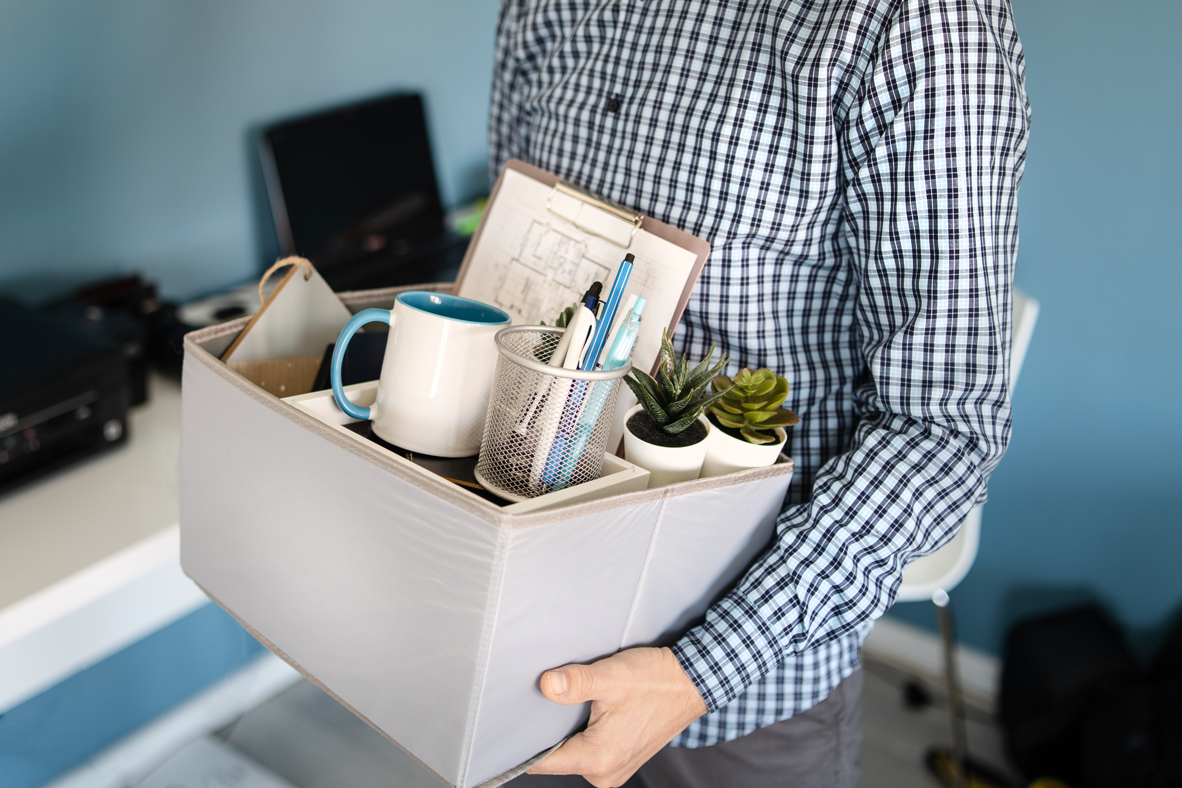 How financial advisors can prepare clients for layoffs - Vimarsana News