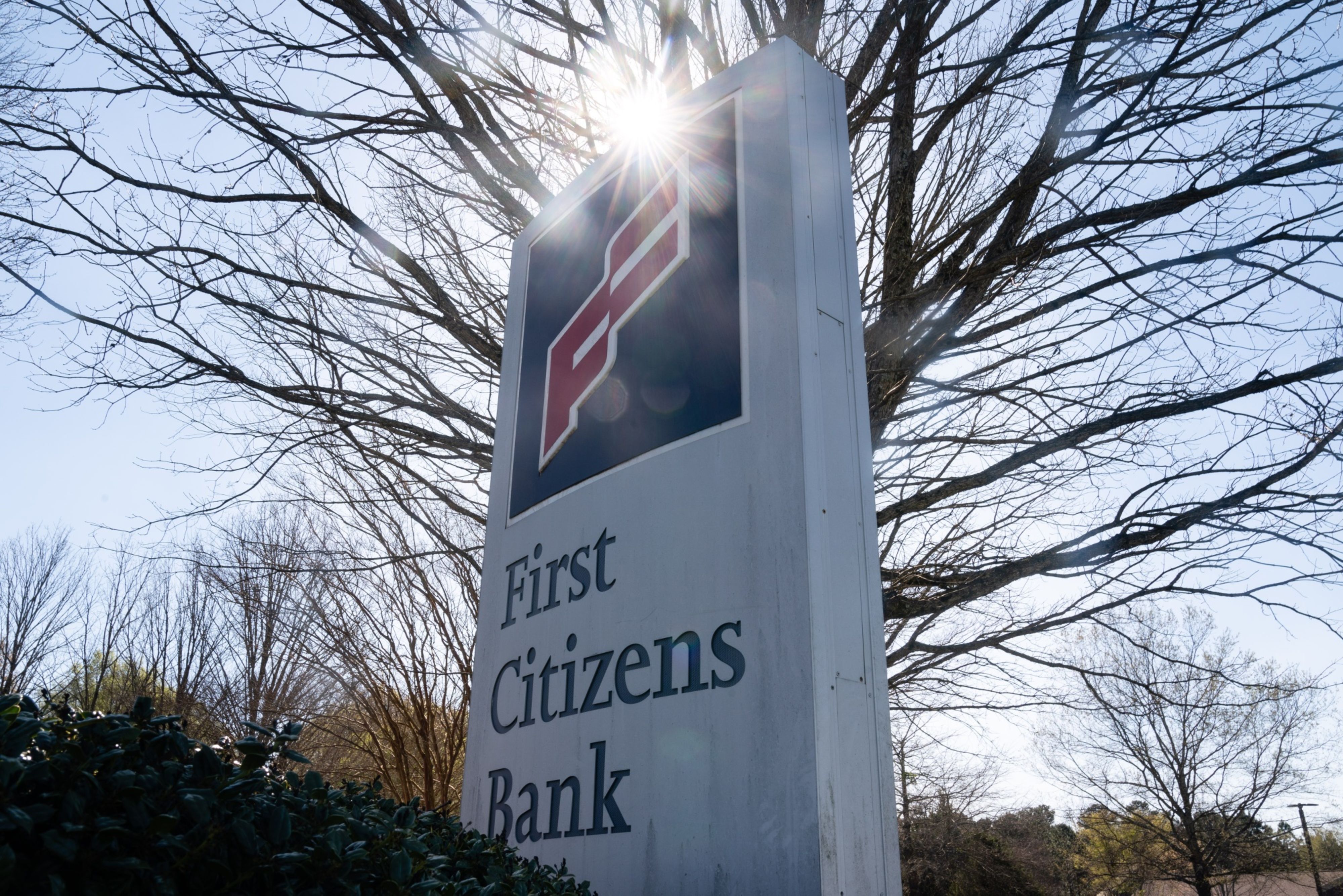 Silicon Valley Bank pledged $11 billion in community benefits. Now what? - Vimarsana News