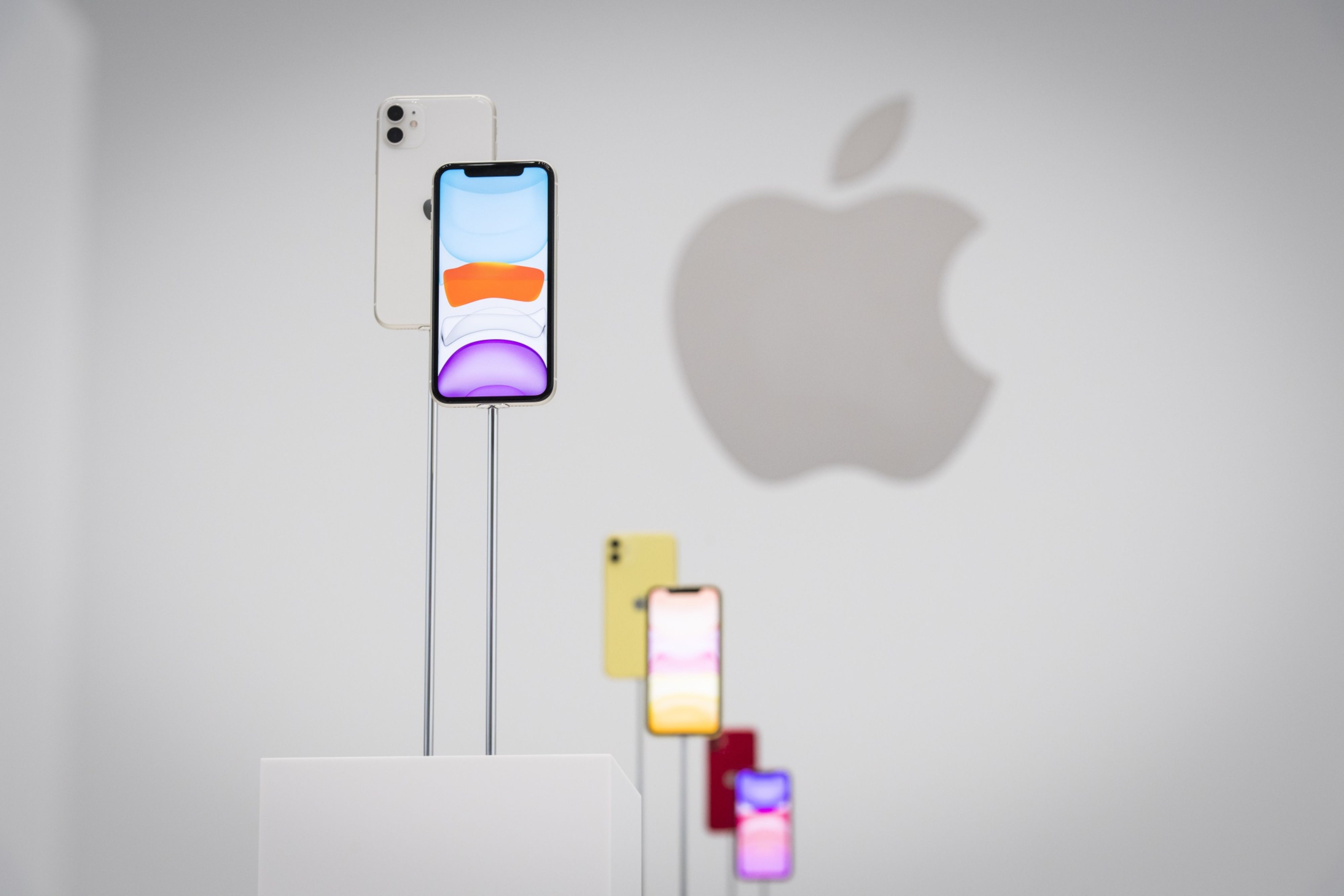 When iPhones become card readers, how will terminal makers respond? - Vimarsana News