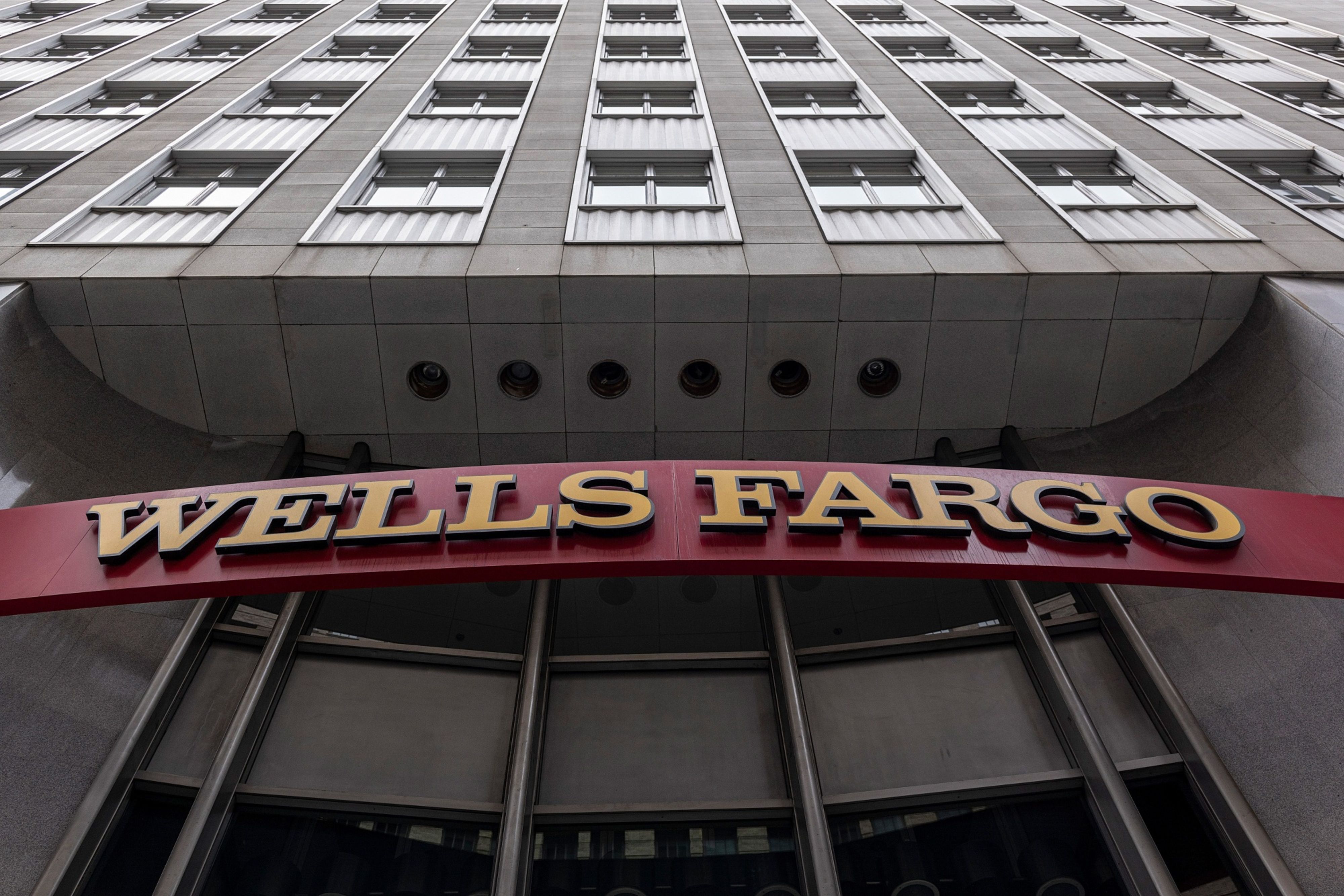 Wells Fargo rep's discrimination case settled with expungement - Vimarsana News
