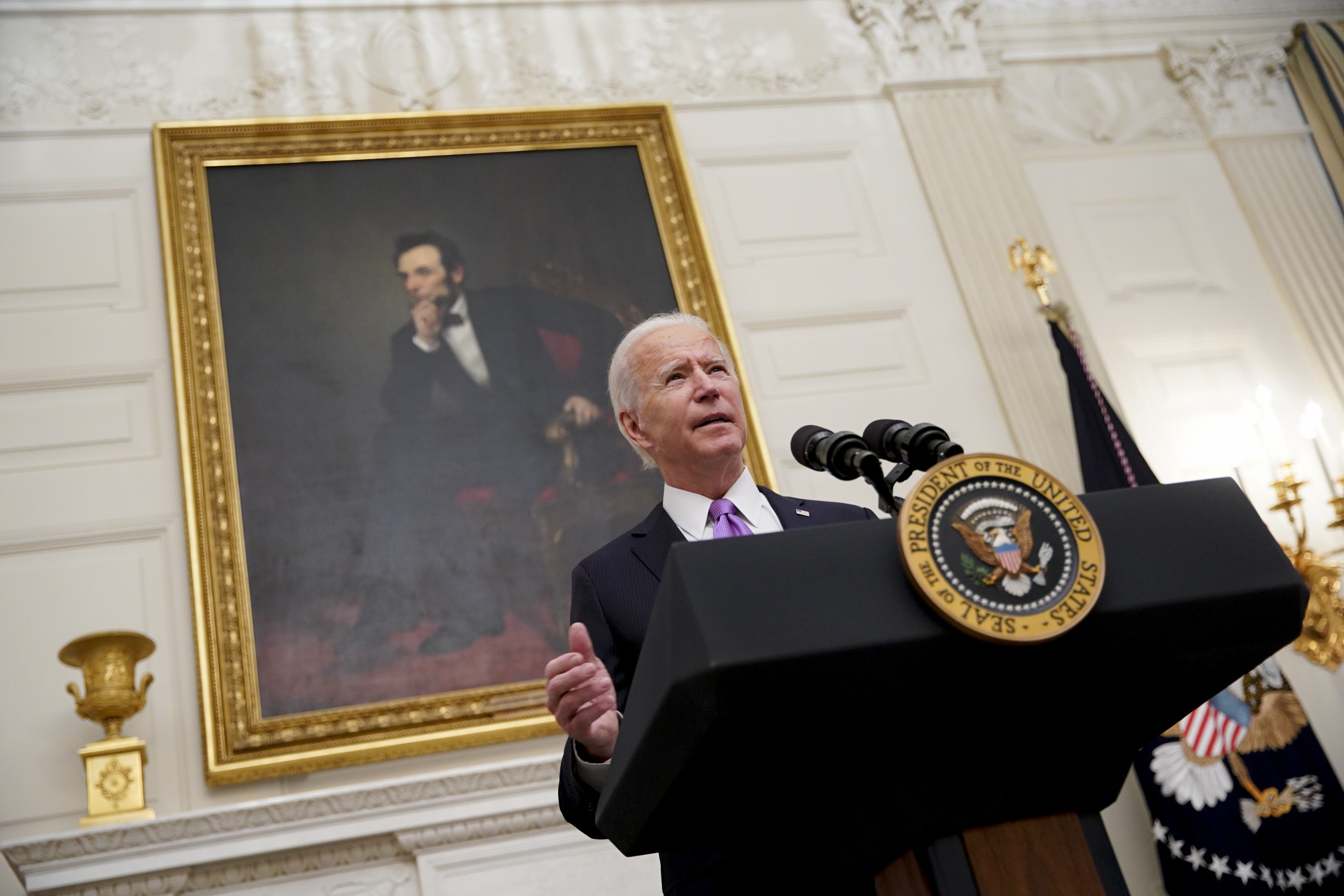 Biden team lays groundwork to reverse Trump-era banking policies - Vimarsana News