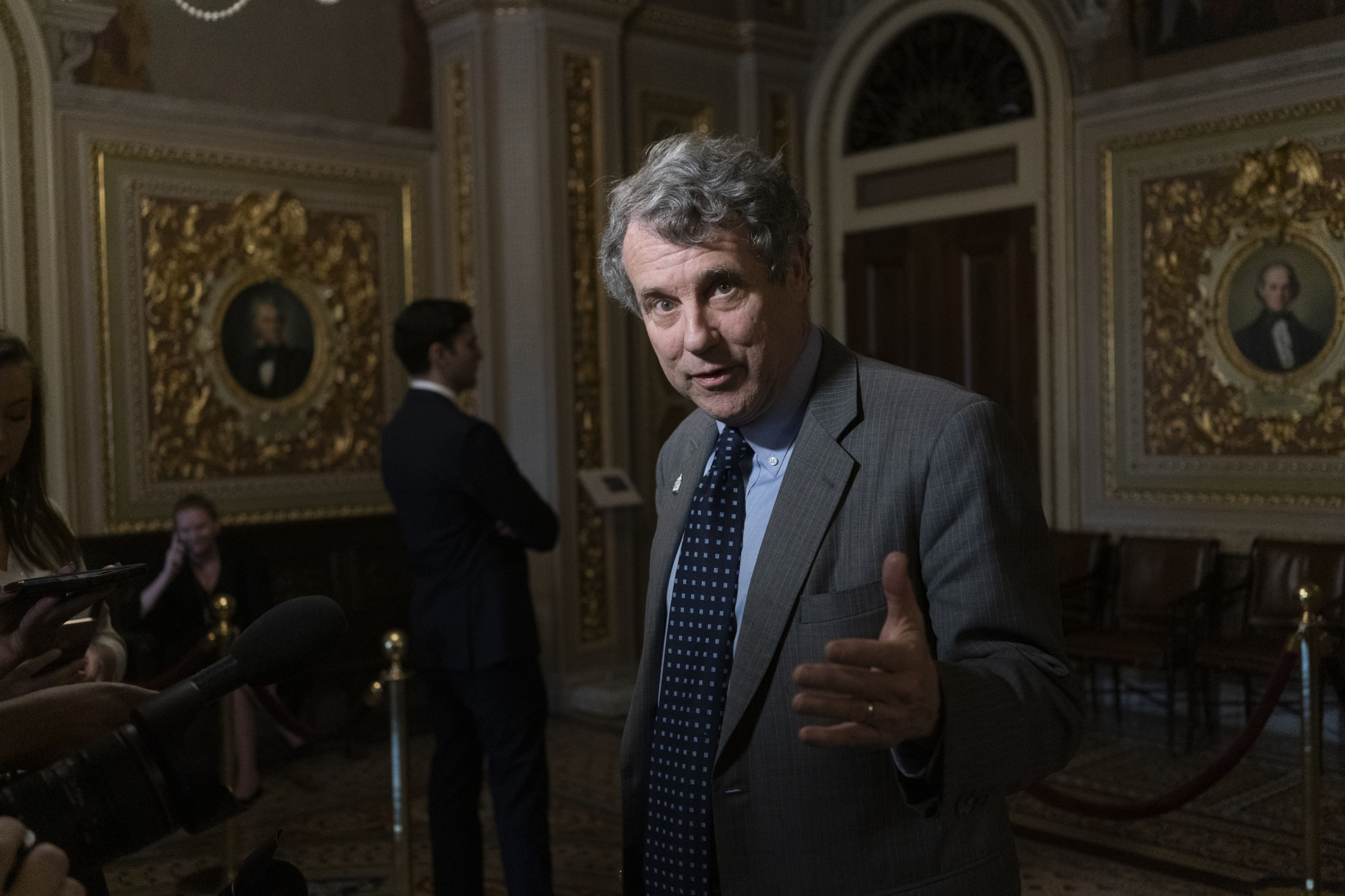 New Senate Banking chief sets dramatic change of course - Vimarsana News