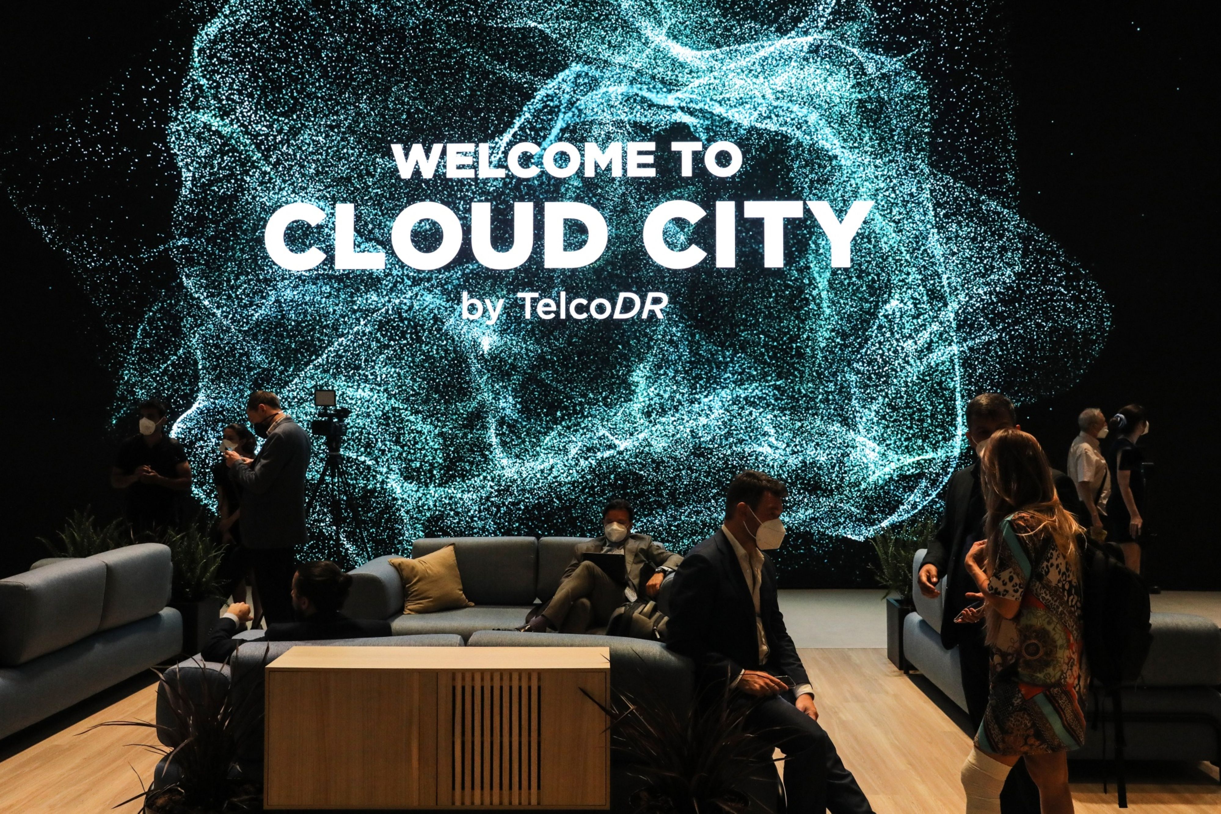 Cloud products, services address technology challenges - Vimarsana News