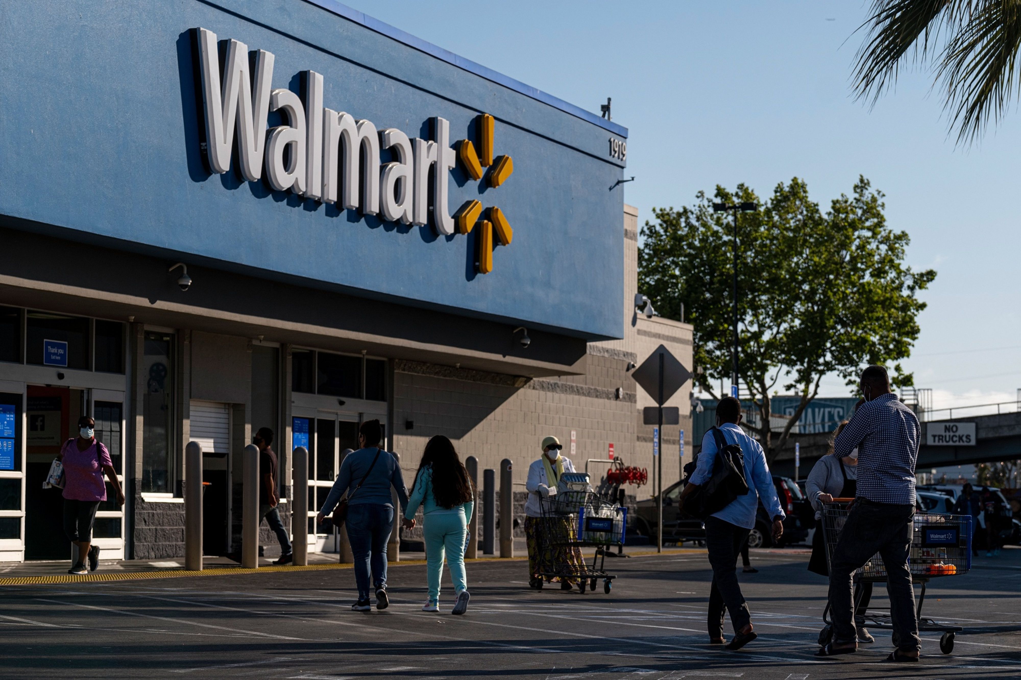 Sizing up the threat Walmart's 'super app' poses to banks - Vimarsana News