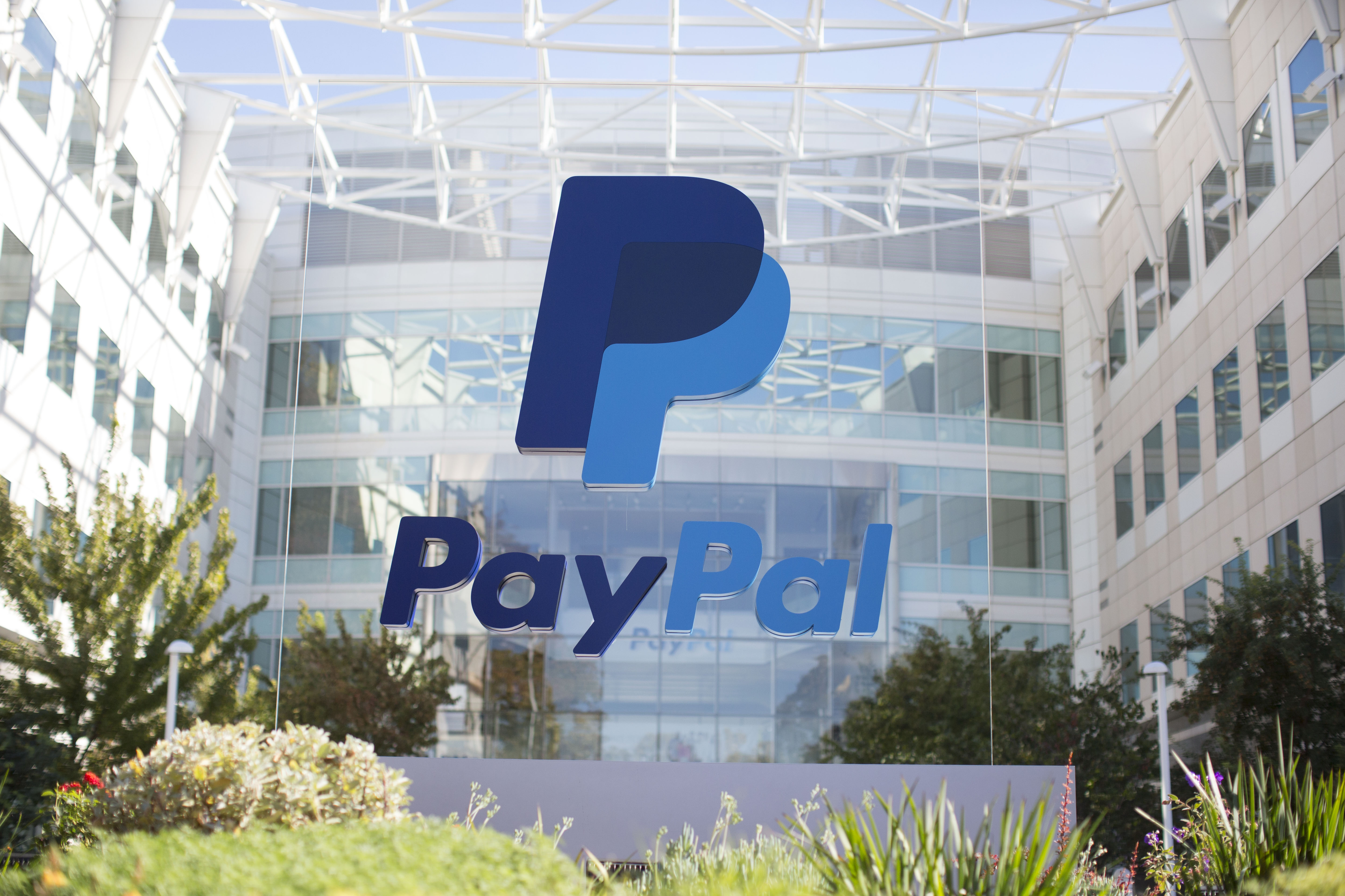 PayPal goes beyond 'Pay in 4' with new buy now/pay later option - Vimarsana News