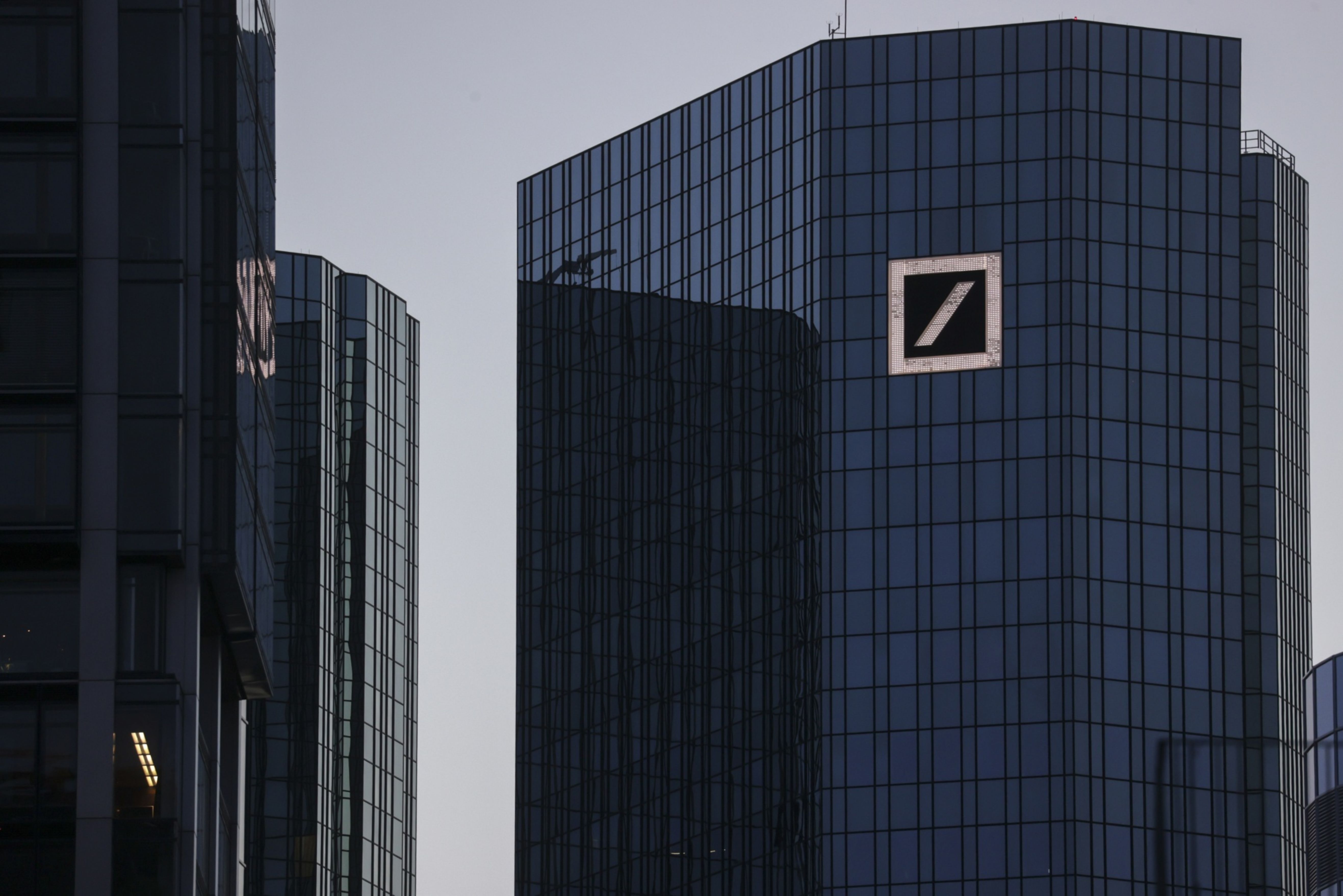 Ex-Deutsche Bank trader sues bank for malicious prosecution - Vimarsana News