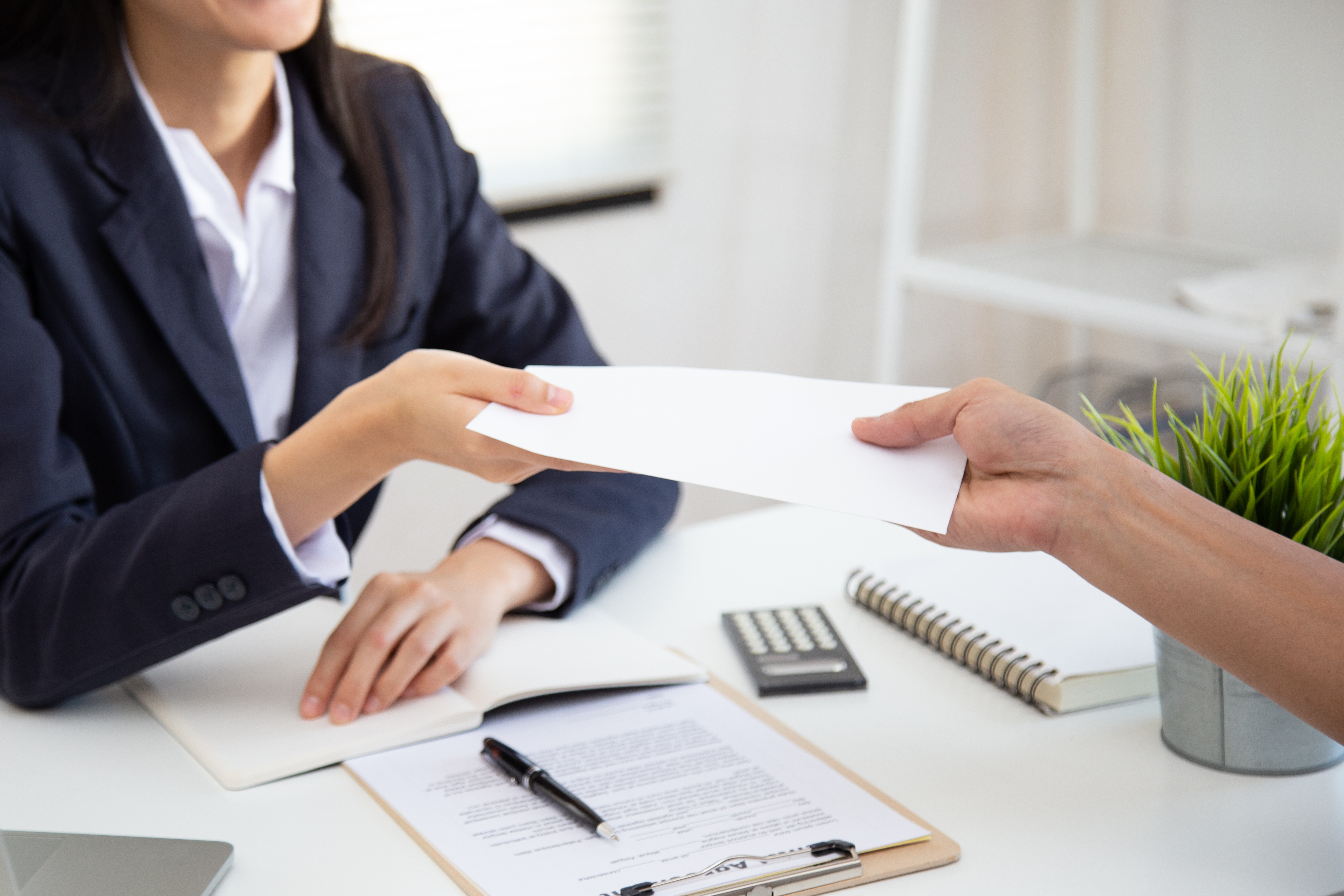 2022 Schwab Benchmarking Study compensation findings - Vimarsana News