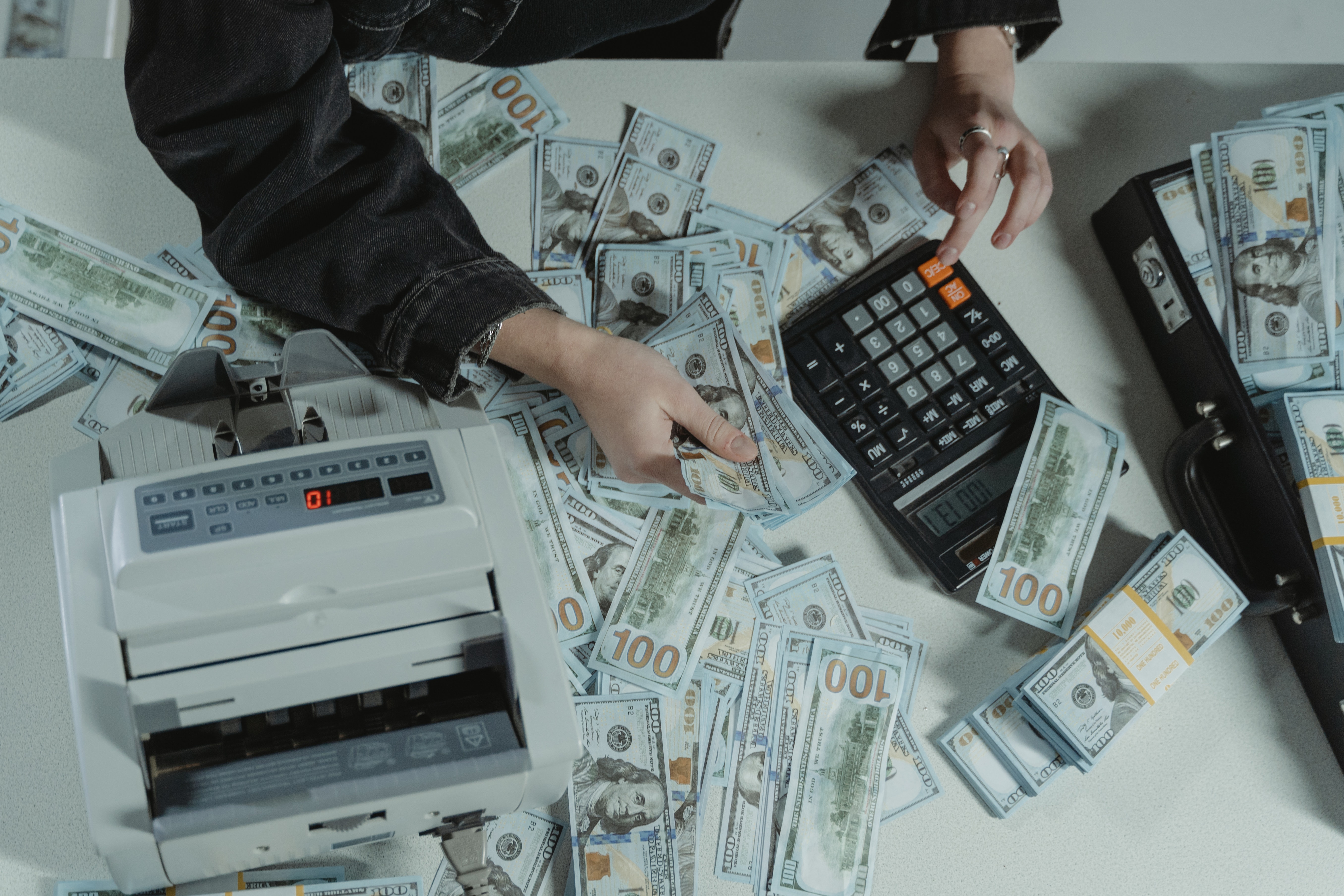How Gen Z should prepare their finances for 2023 - Vimarsana News
