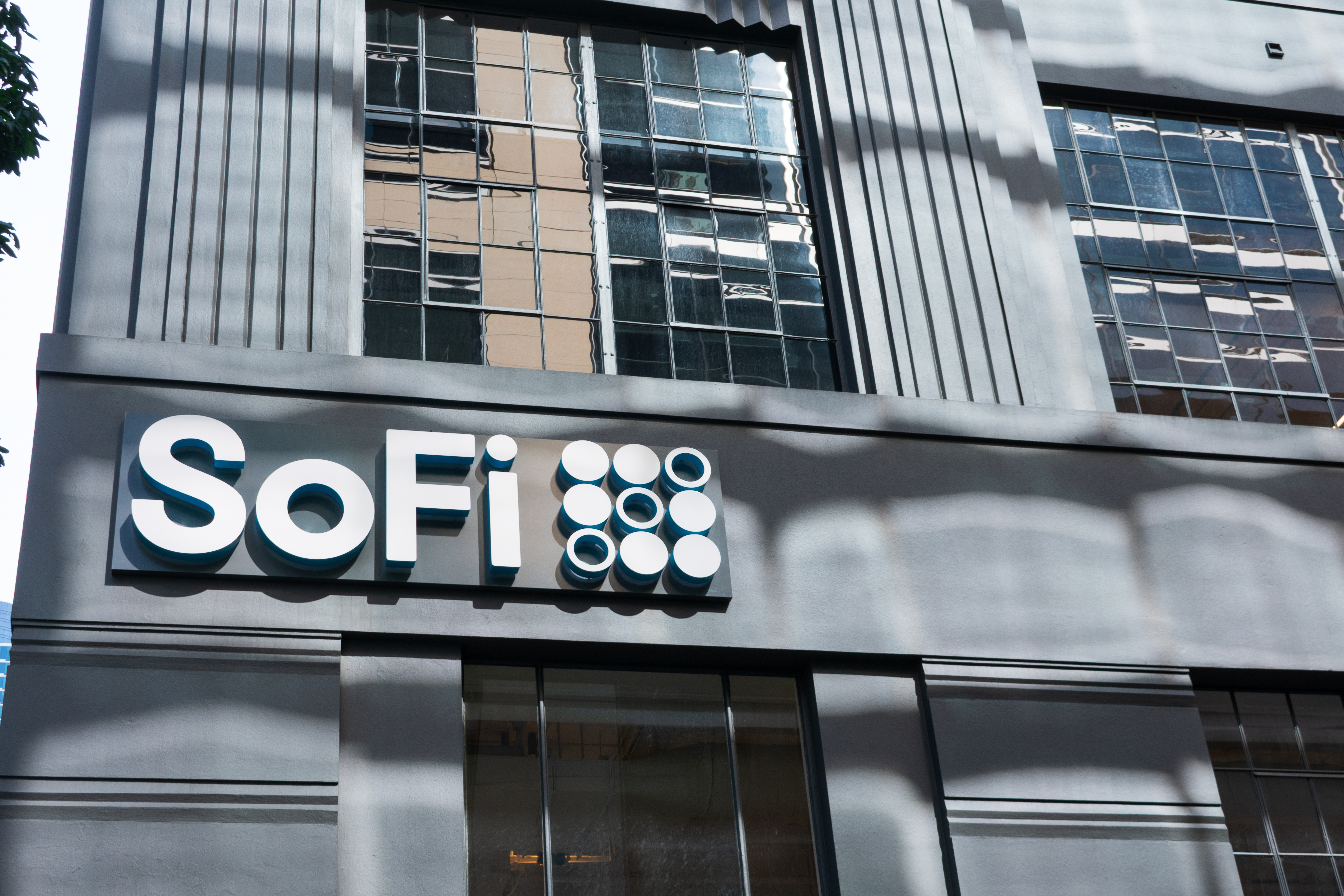 SoFi's bank charter drives positive outlook, but layoffs hit tech unit - Vimarsana News