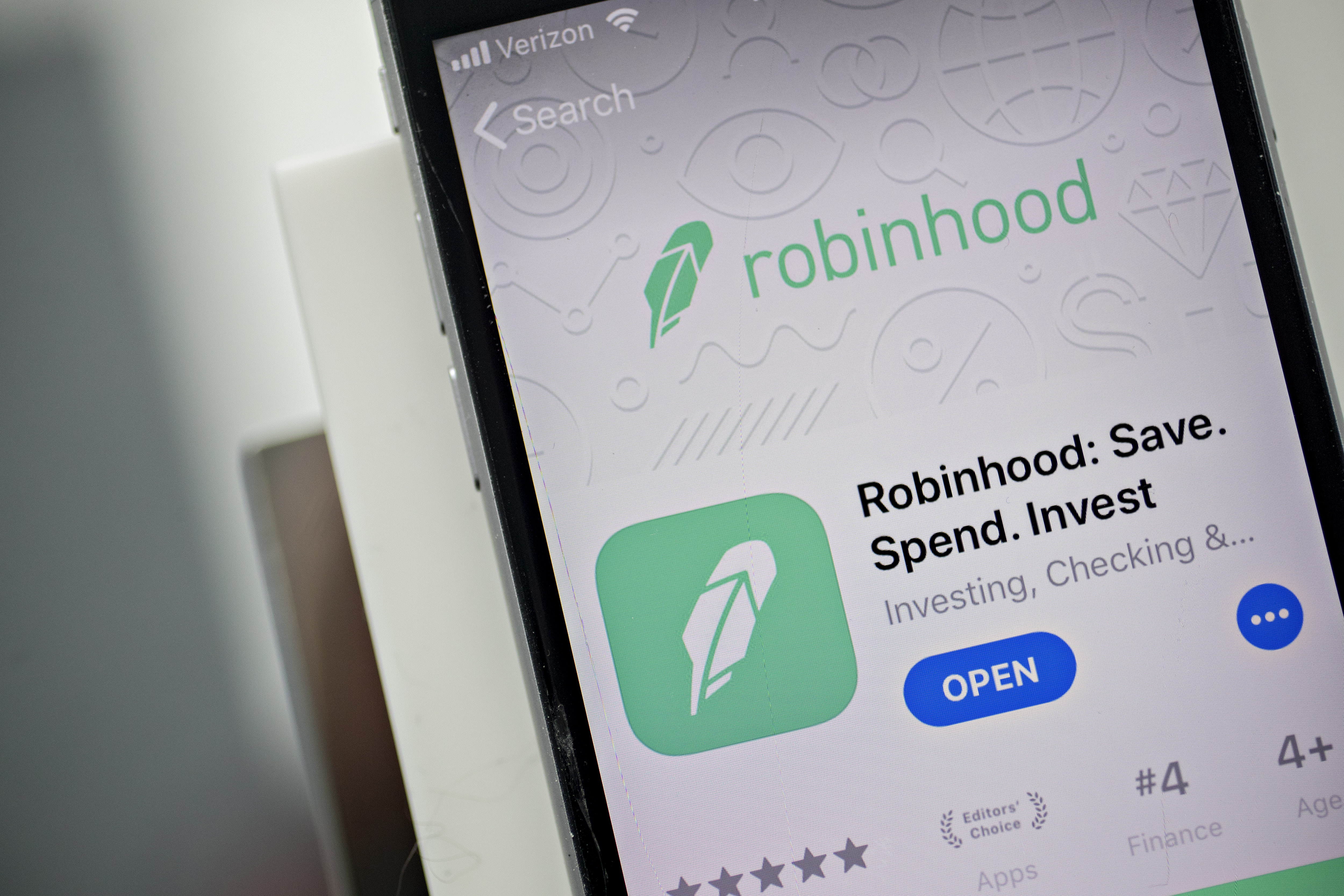 Robinhood argues before Massachusetts high court that state fiduciary rule could quash broker-dealers - Vimarsana News