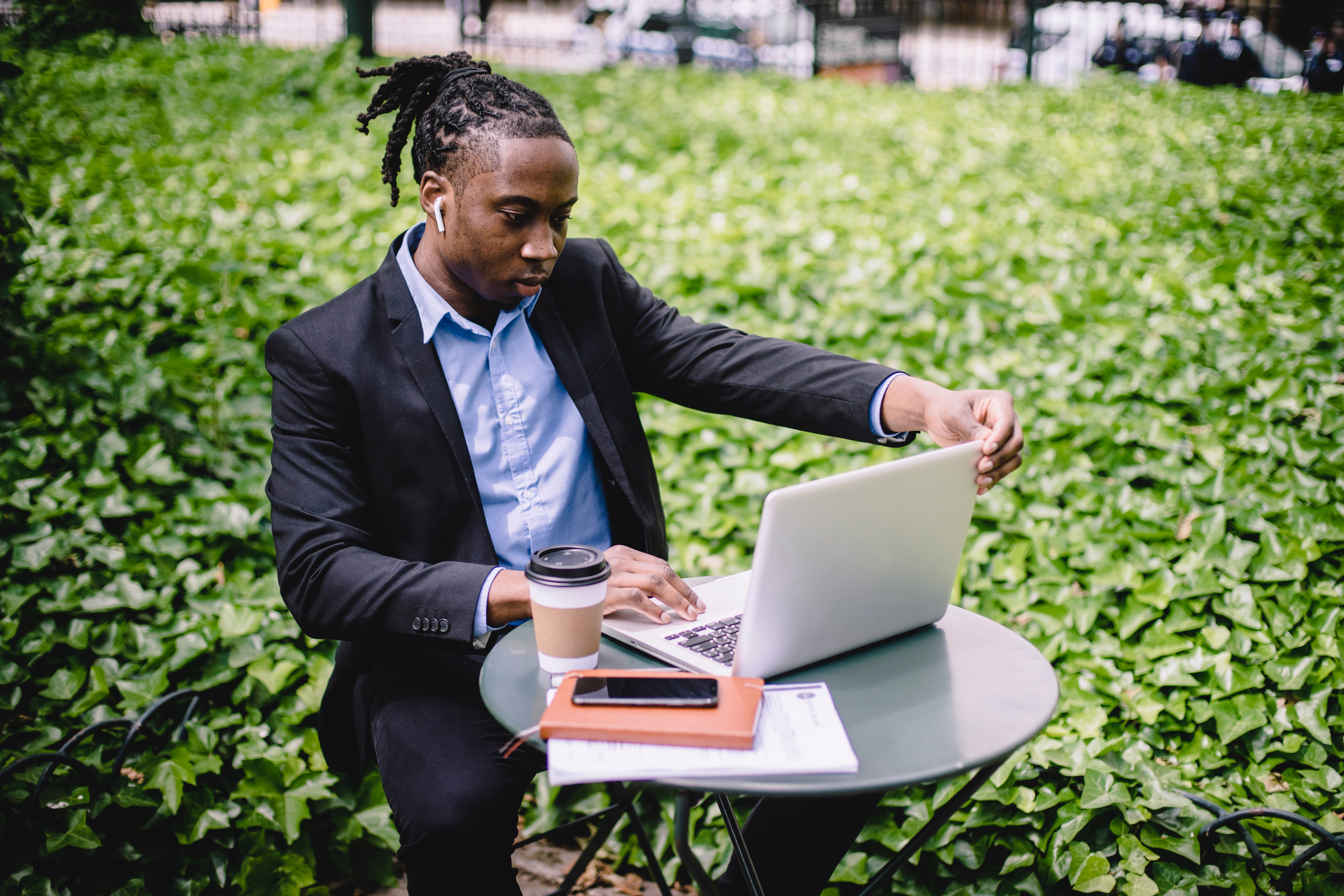 Black Americans are increasingly investing but face hurdles in knowledge of and access to financial services - Vimarsana News