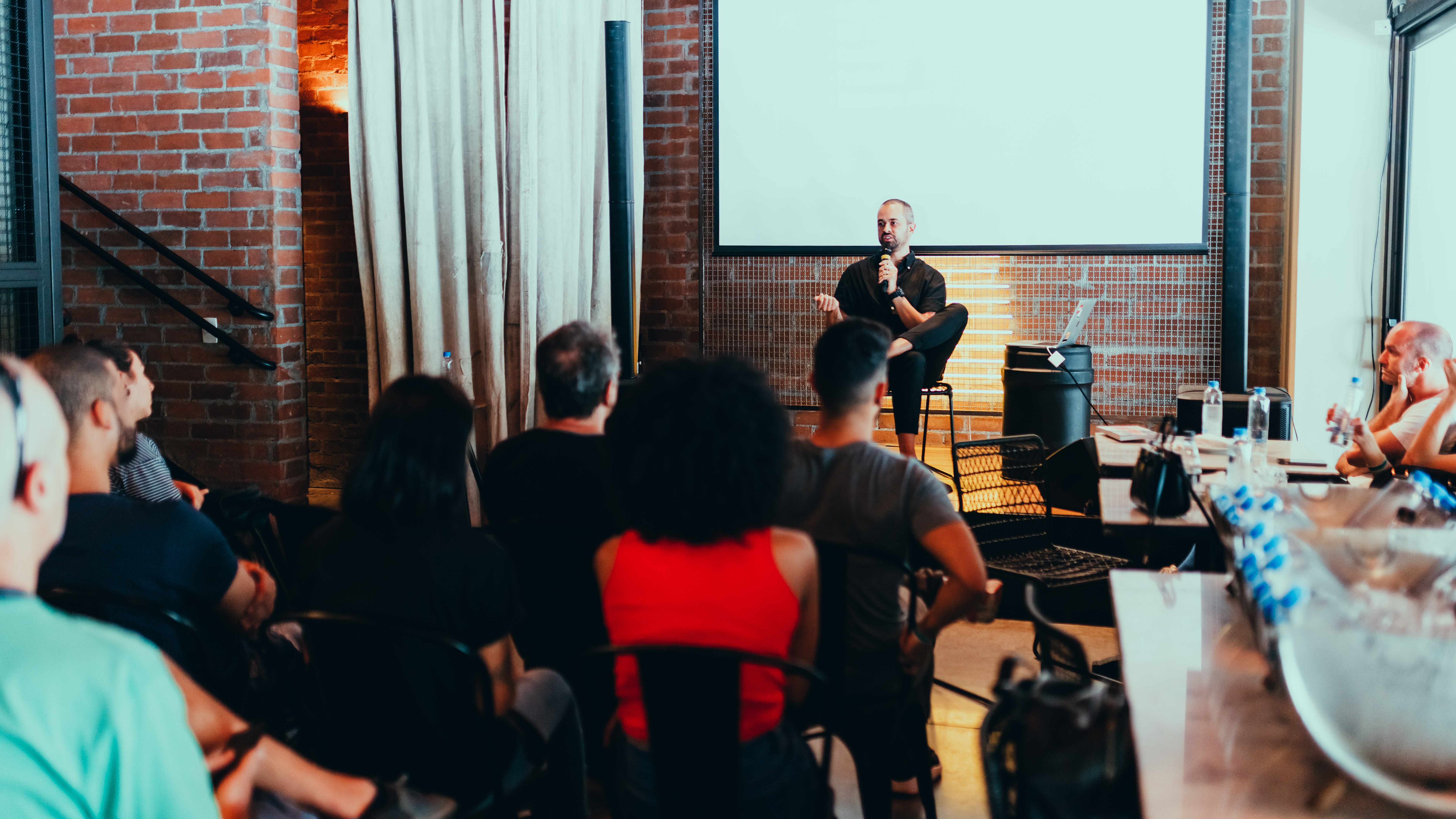 Public speaking can establish you as an industry leader | EBA - Vimarsana News