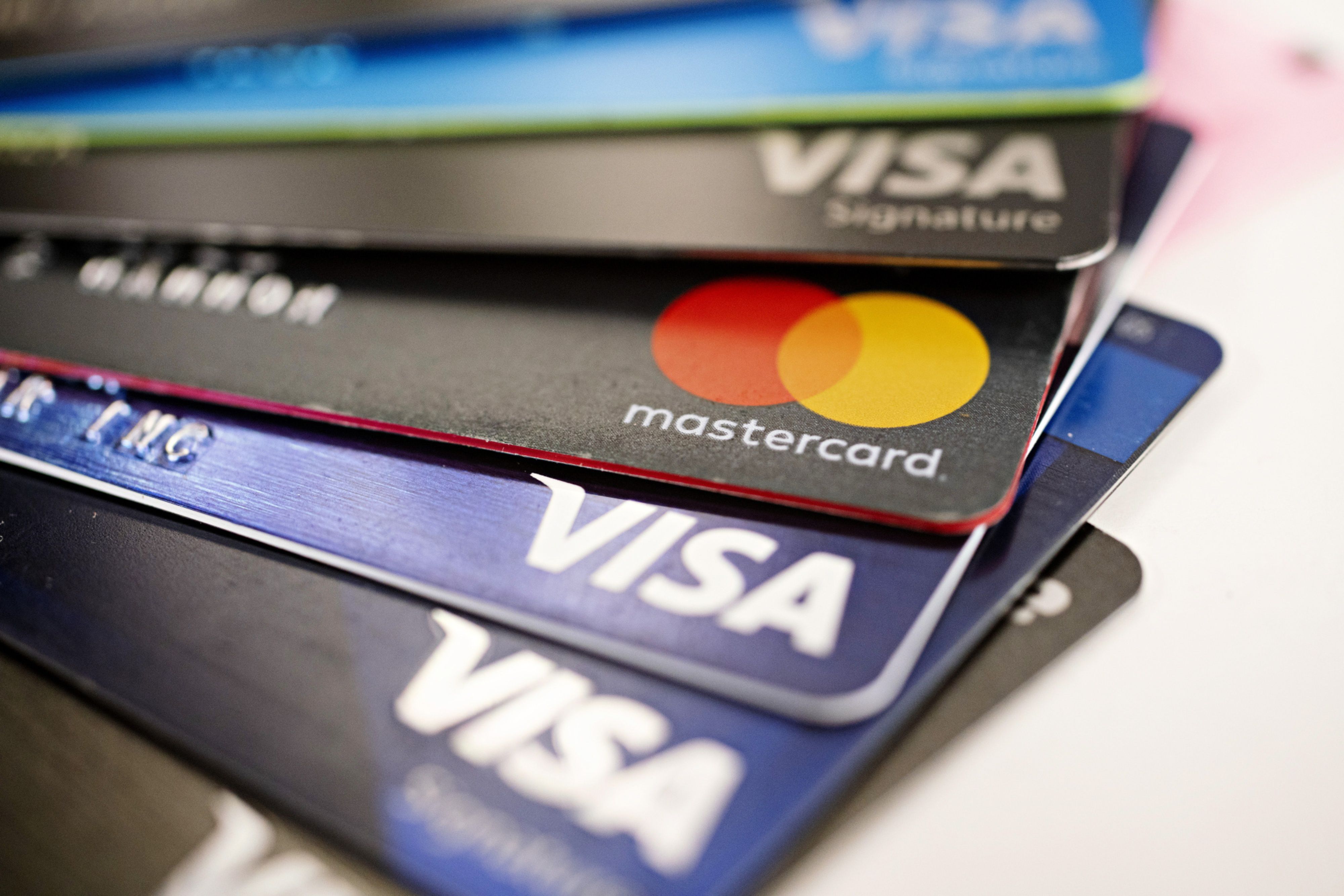Credit card balances grew in April at fastest rate in 26 years - Vimarsana News