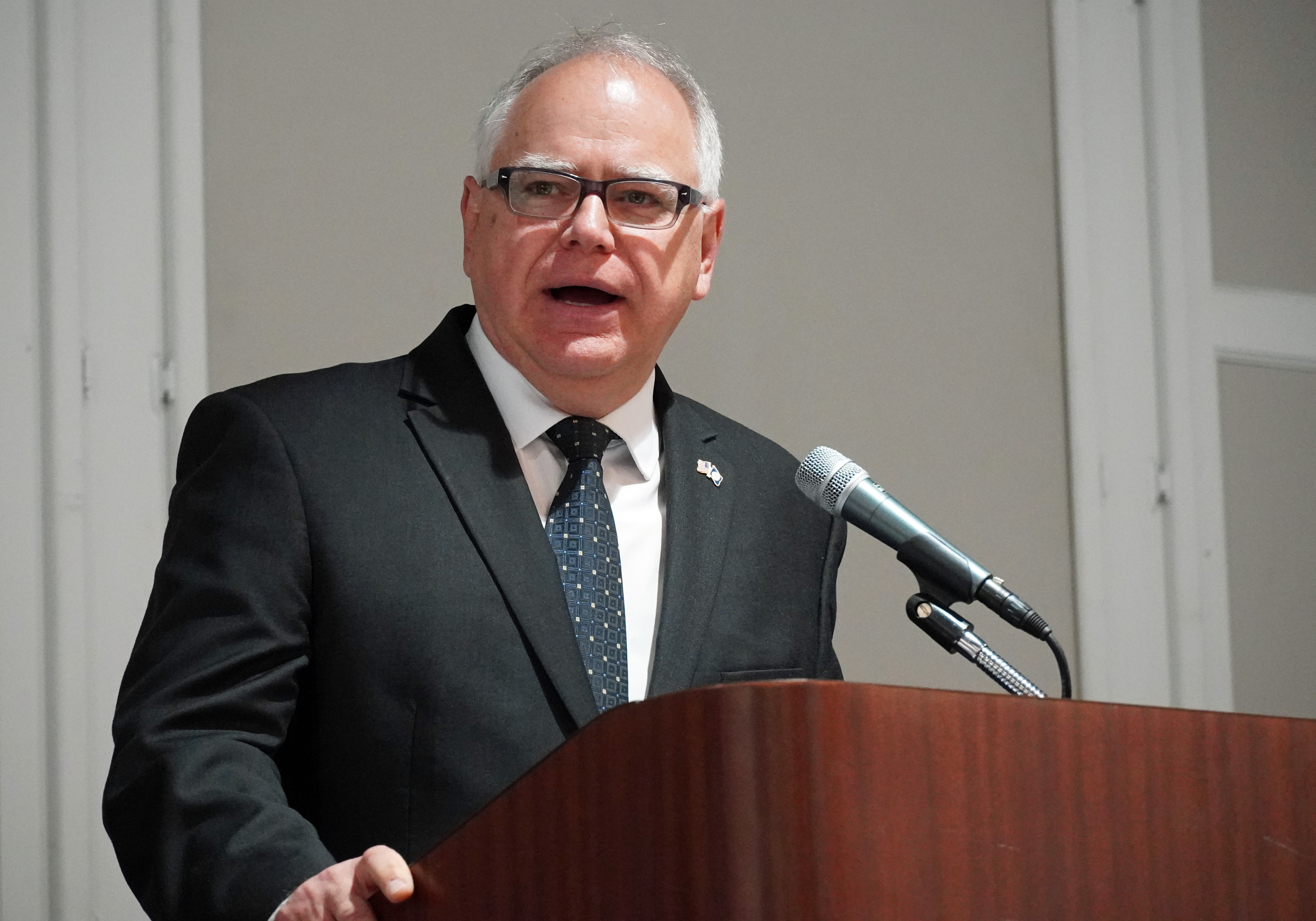 Minnesota governor lays out plans for $17 billion state surplus - Vimarsana News