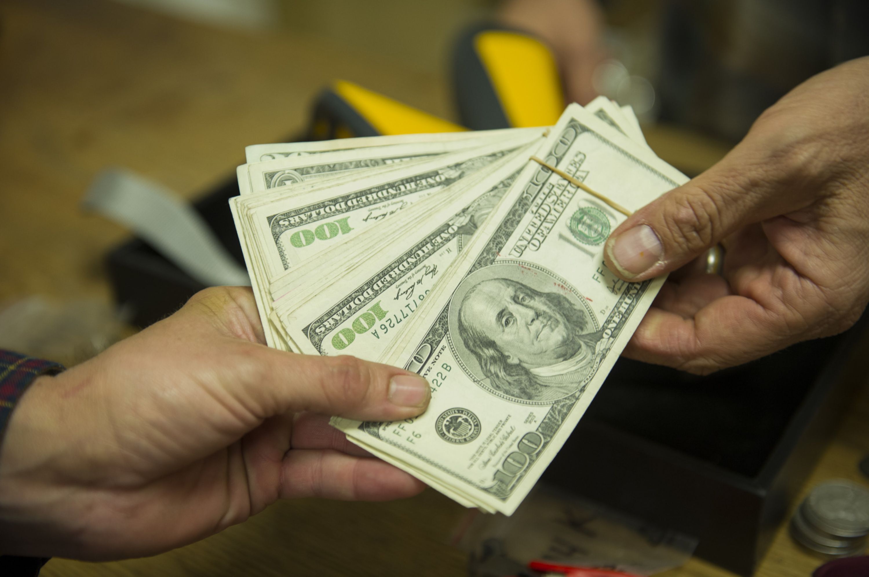 Tax refunds and stimulus checks: What advisors say clients should do now - Vimarsana News